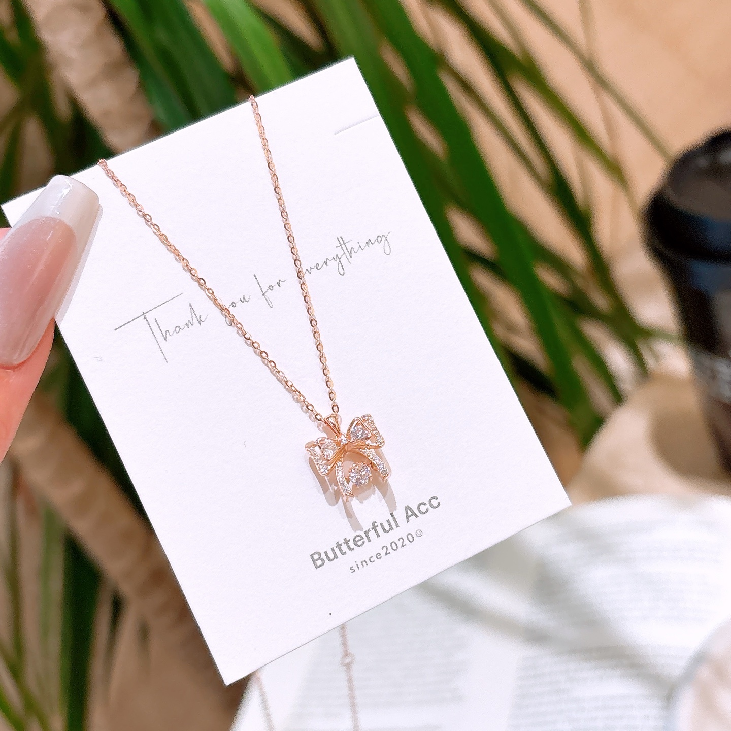 High Polish Silver Necklace Elegant Valentine's Day Gold