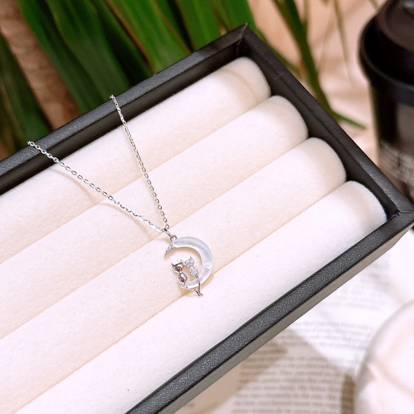 Fine Silver Moissanite Necklace Vintage Workplace Gold