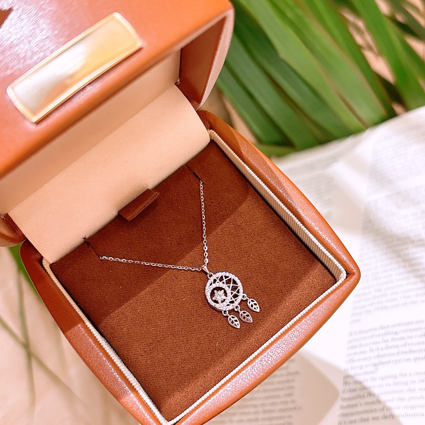 Low Allergy Silver Necklace Chic Banquet Gold