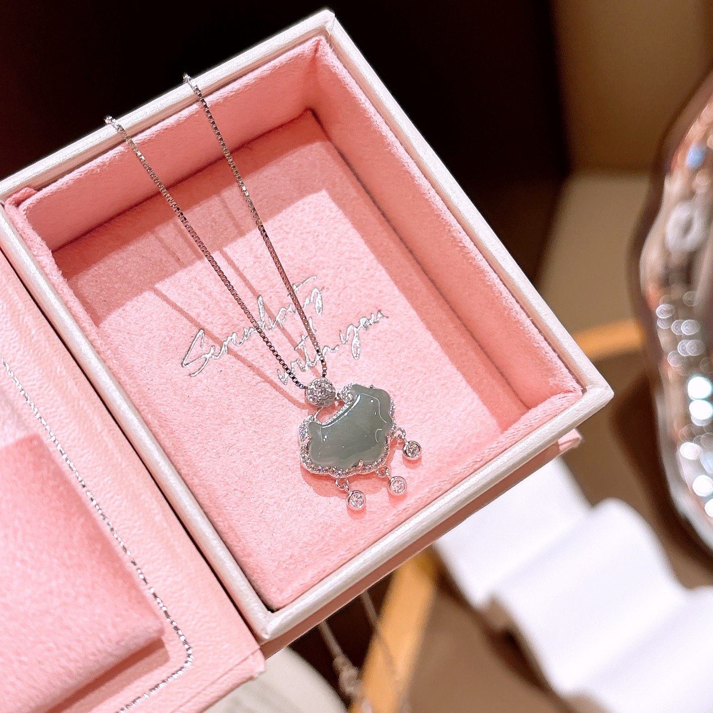 Low Allergy Silver Jadeite Necklace Delicate Confession Silver