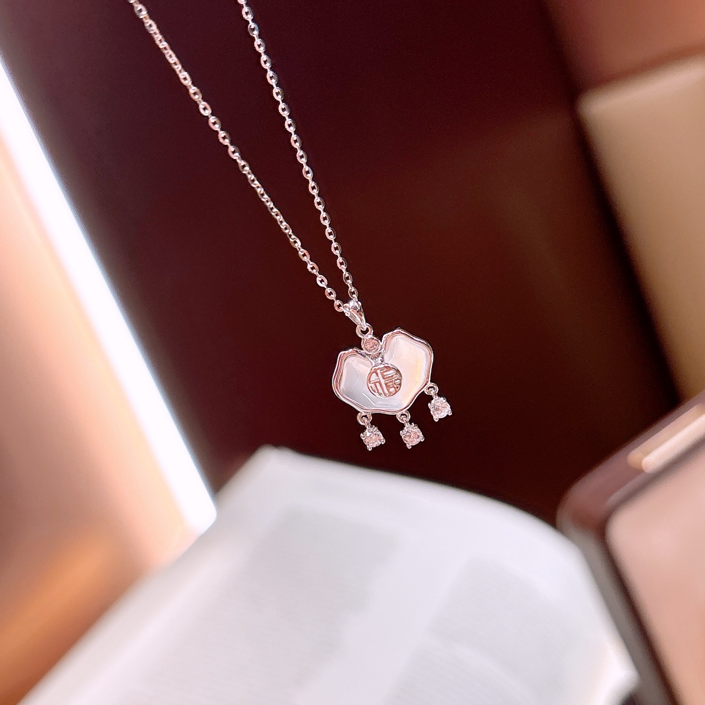 可愛いアレルギー対応シルバーネックレスゴールド 通勤