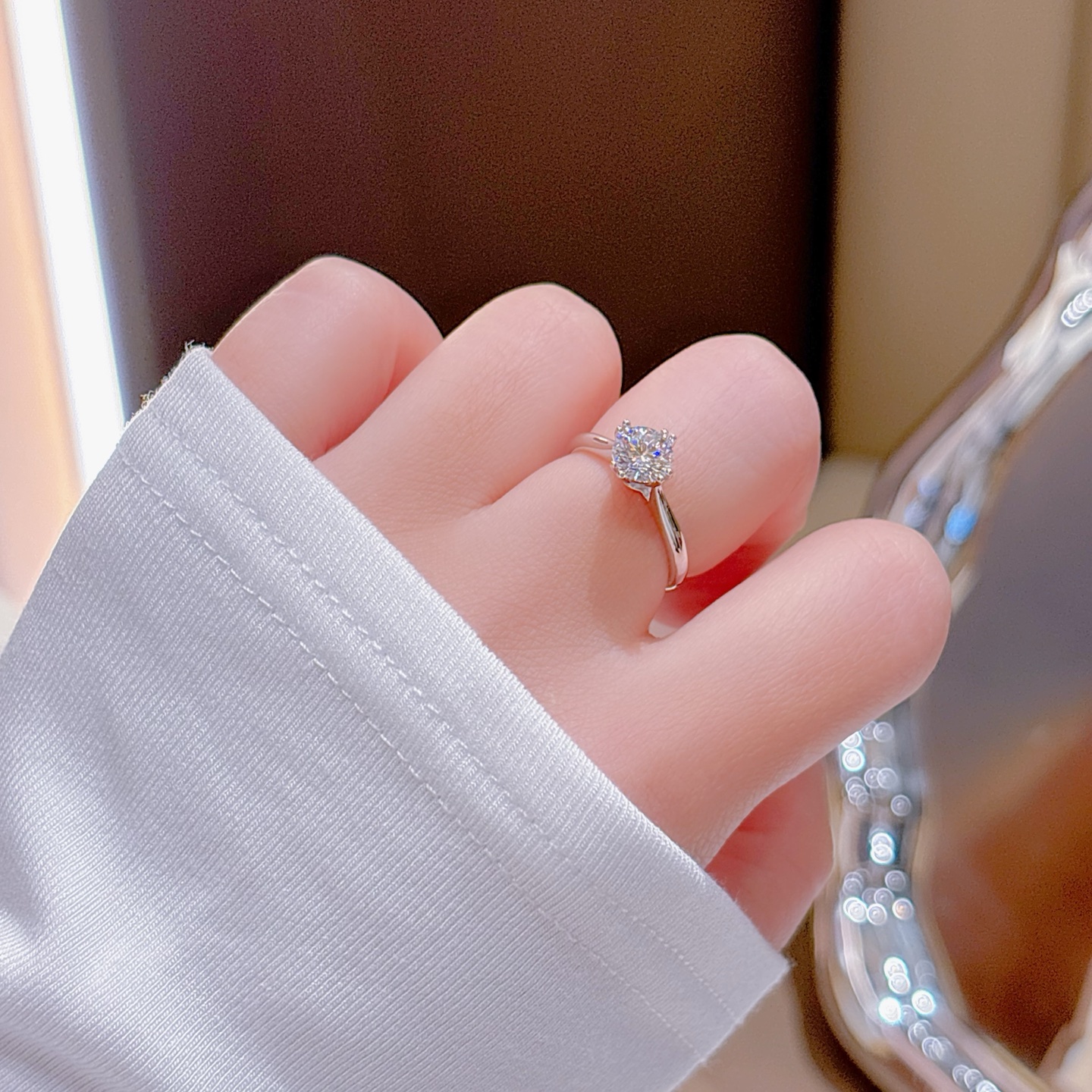 森ガールファインシルバーモアッサナイトリングゴールド 通勤