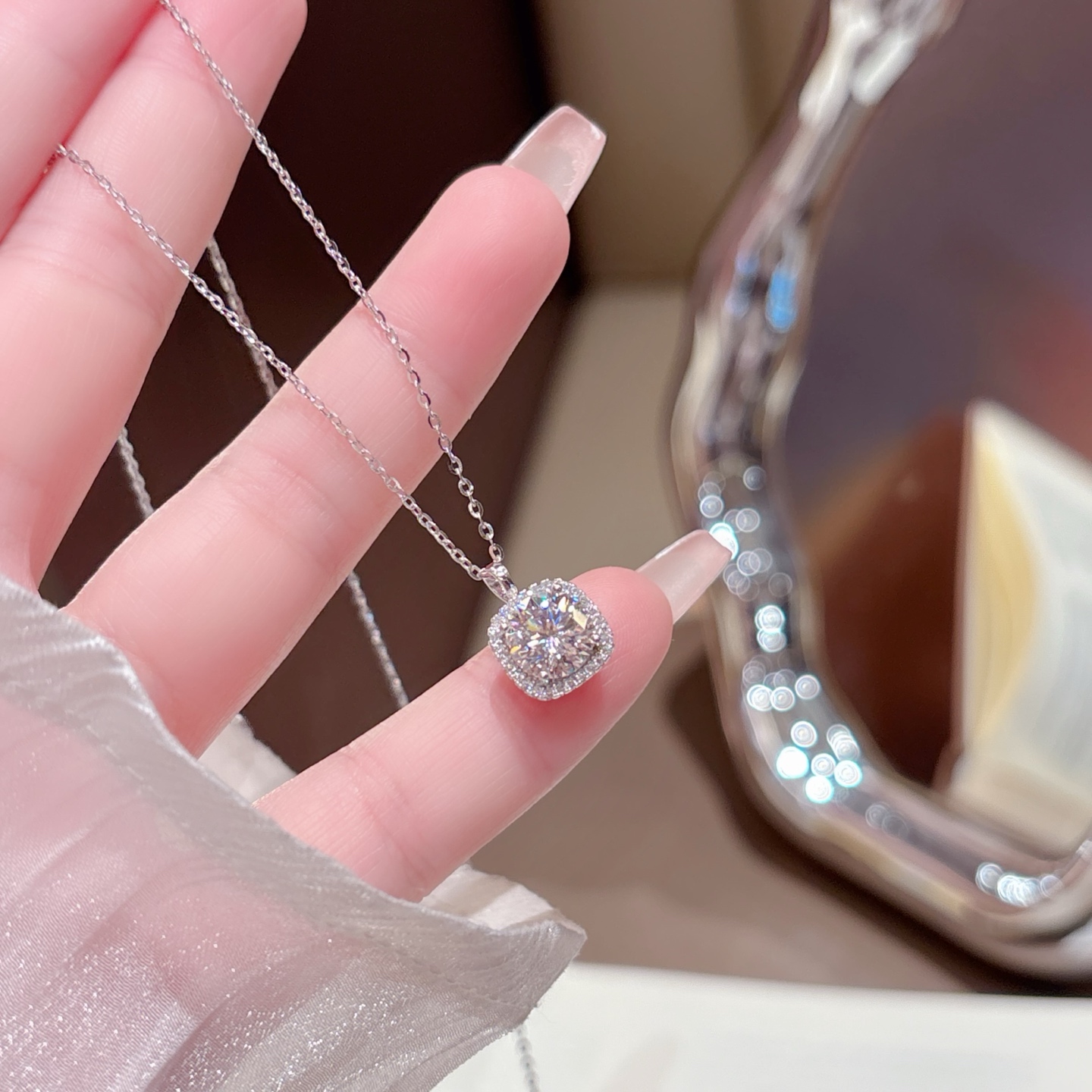 アーティスティック純銀モアッサナイトネックレスゴールド 母の誕生日