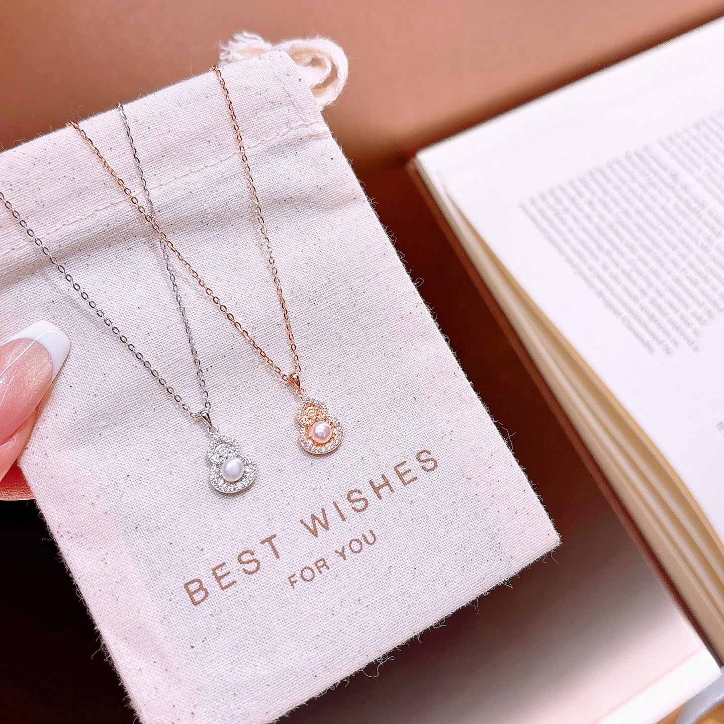 アーティスティックニッケル無添加銀ネックレスゴールド 母の日