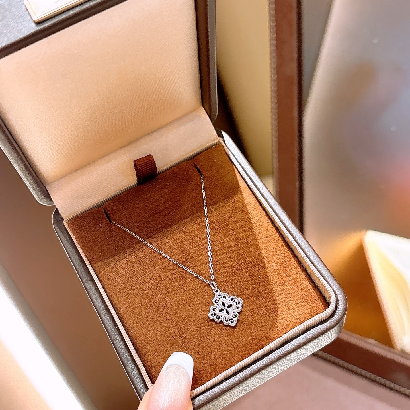 ラグジュアリー純銀ネックレスシルバー 婚約