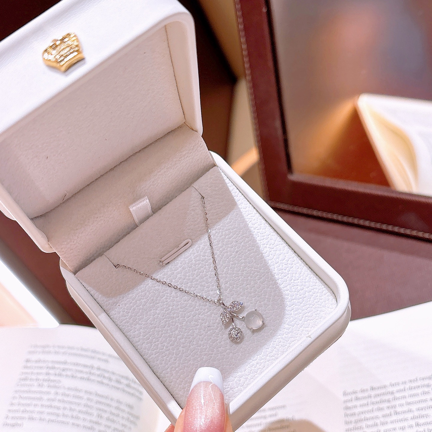 レトロ低アレルギー銀ネックレスゴールド デート