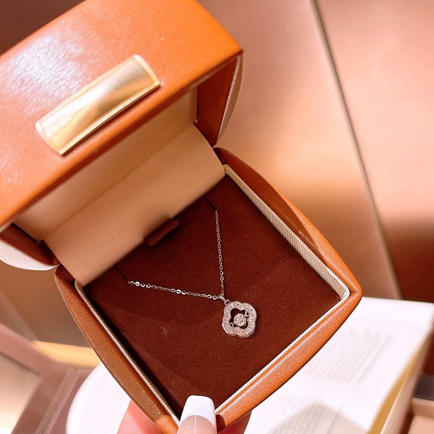 レトロファインシルバーネックレスゴールド バレンタインデー