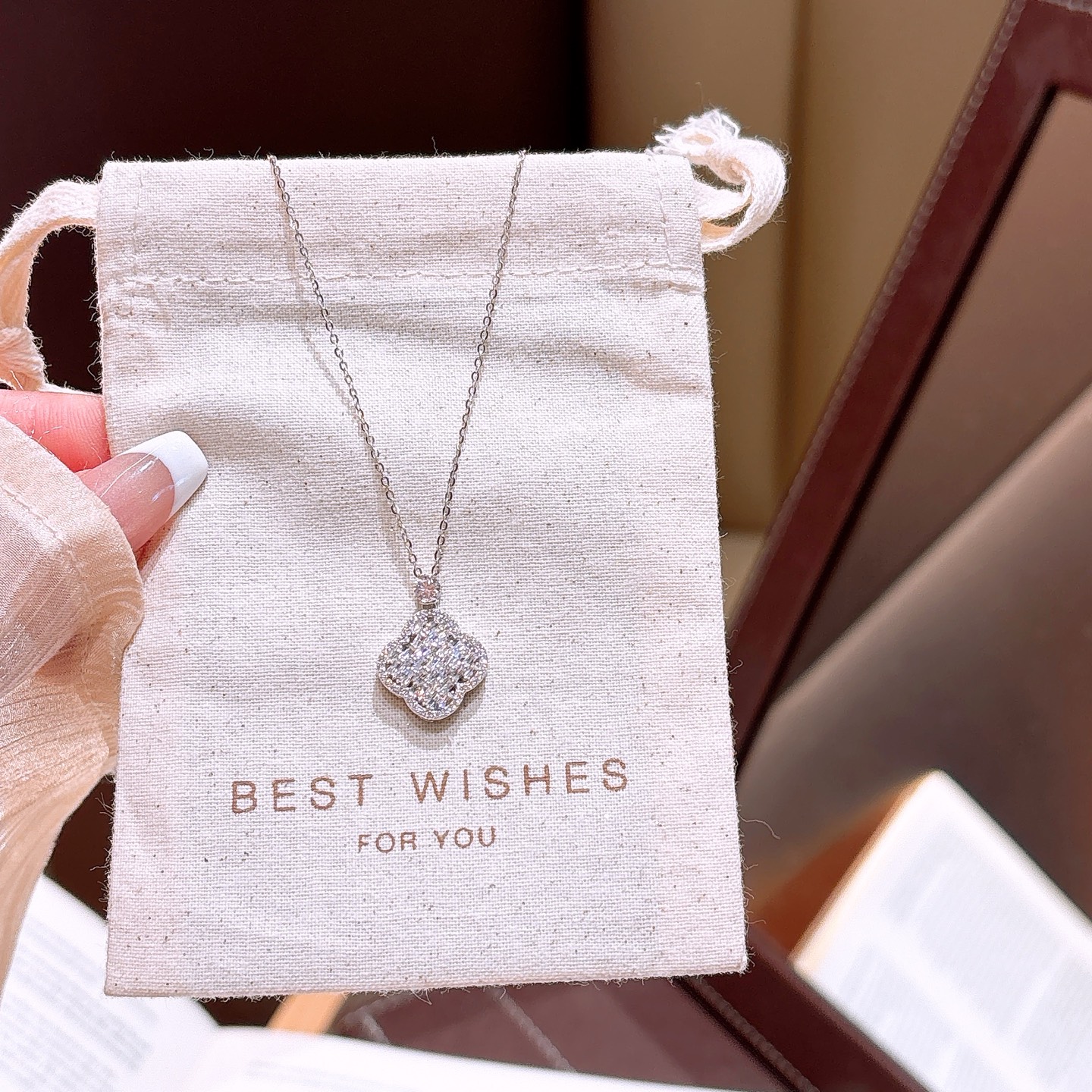 Low Allergy Silver Moissanite Necklace Sweet & Cool Valentine's Day