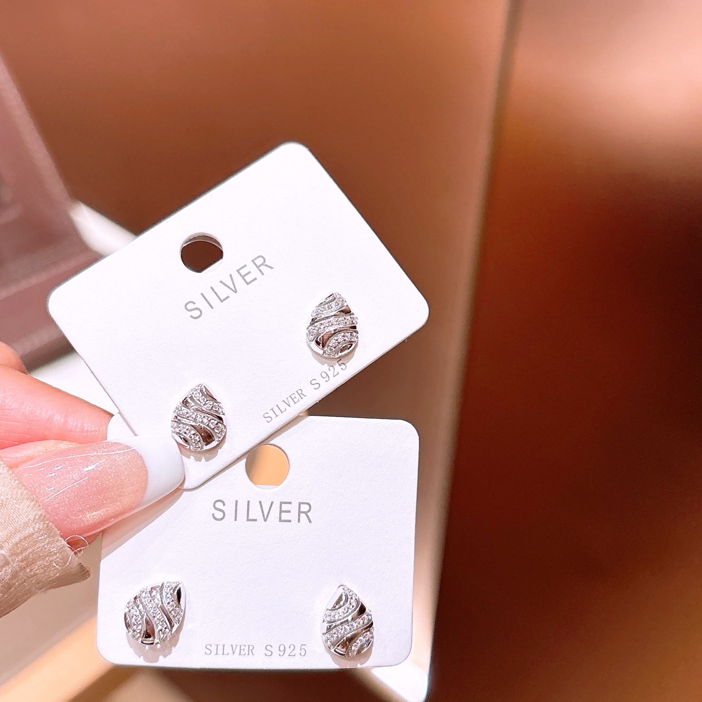 ミニマルニッケル無添加銀イヤリングシルバー 新築祝い