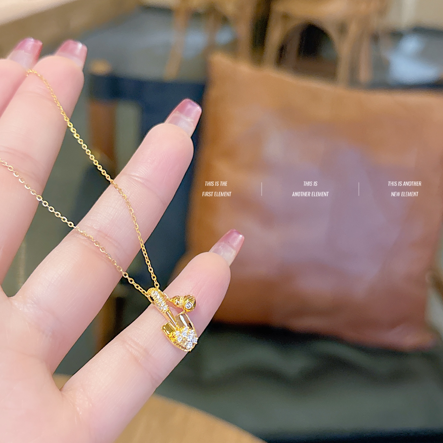 柔らかアレルギー対応シルバーネックレスゴールド クリスマス