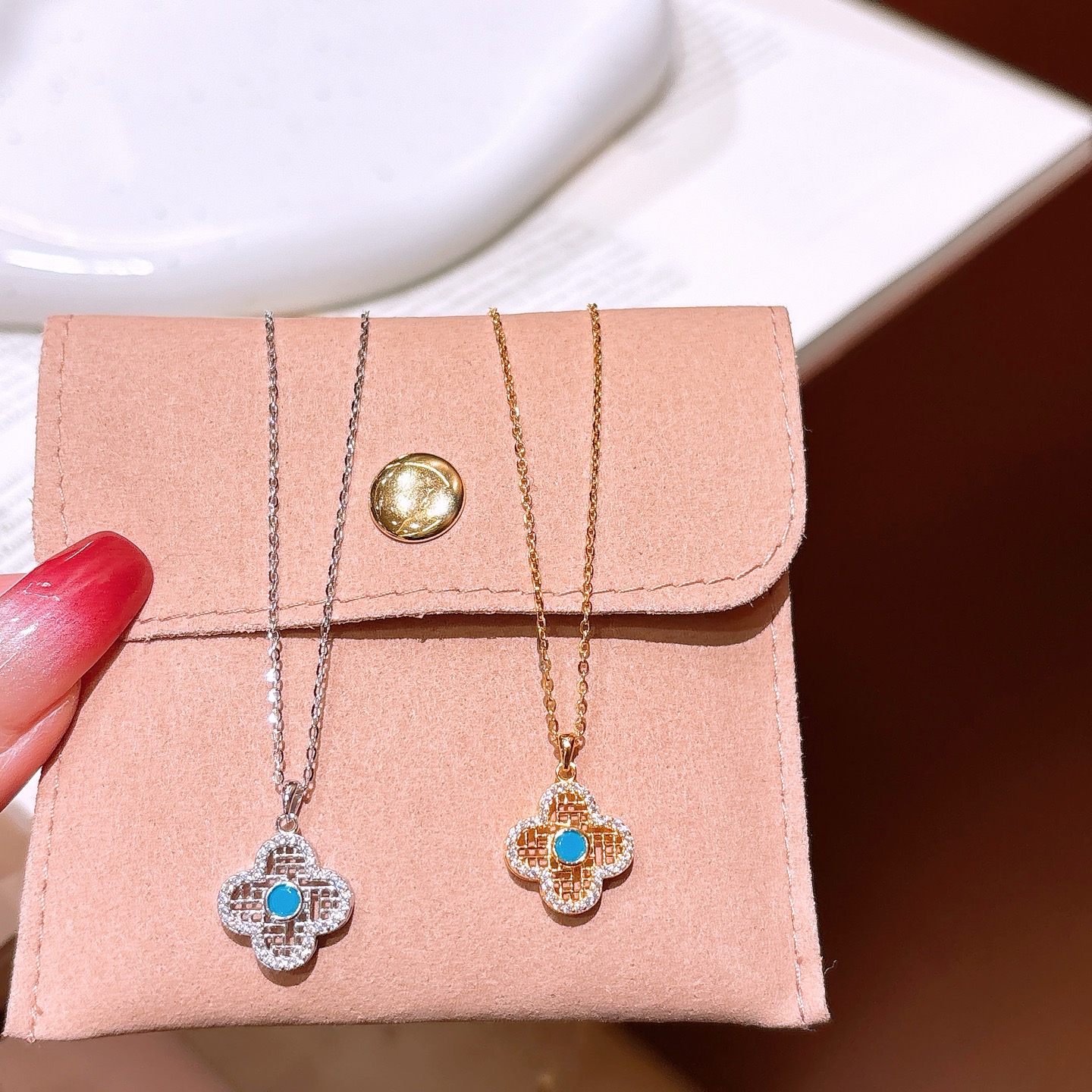 アーティスティック低アレルギー銀ネックレスゴールド 晩餐会