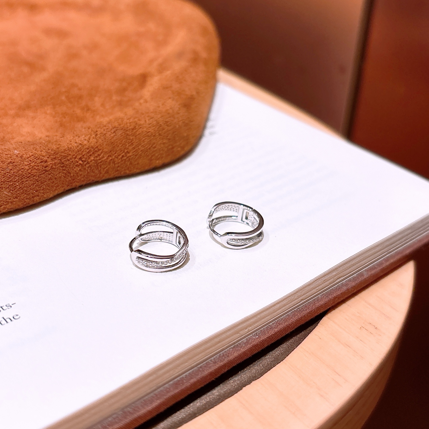 エレガントニッケル無添加銀イヤーカフシルバー 母の日