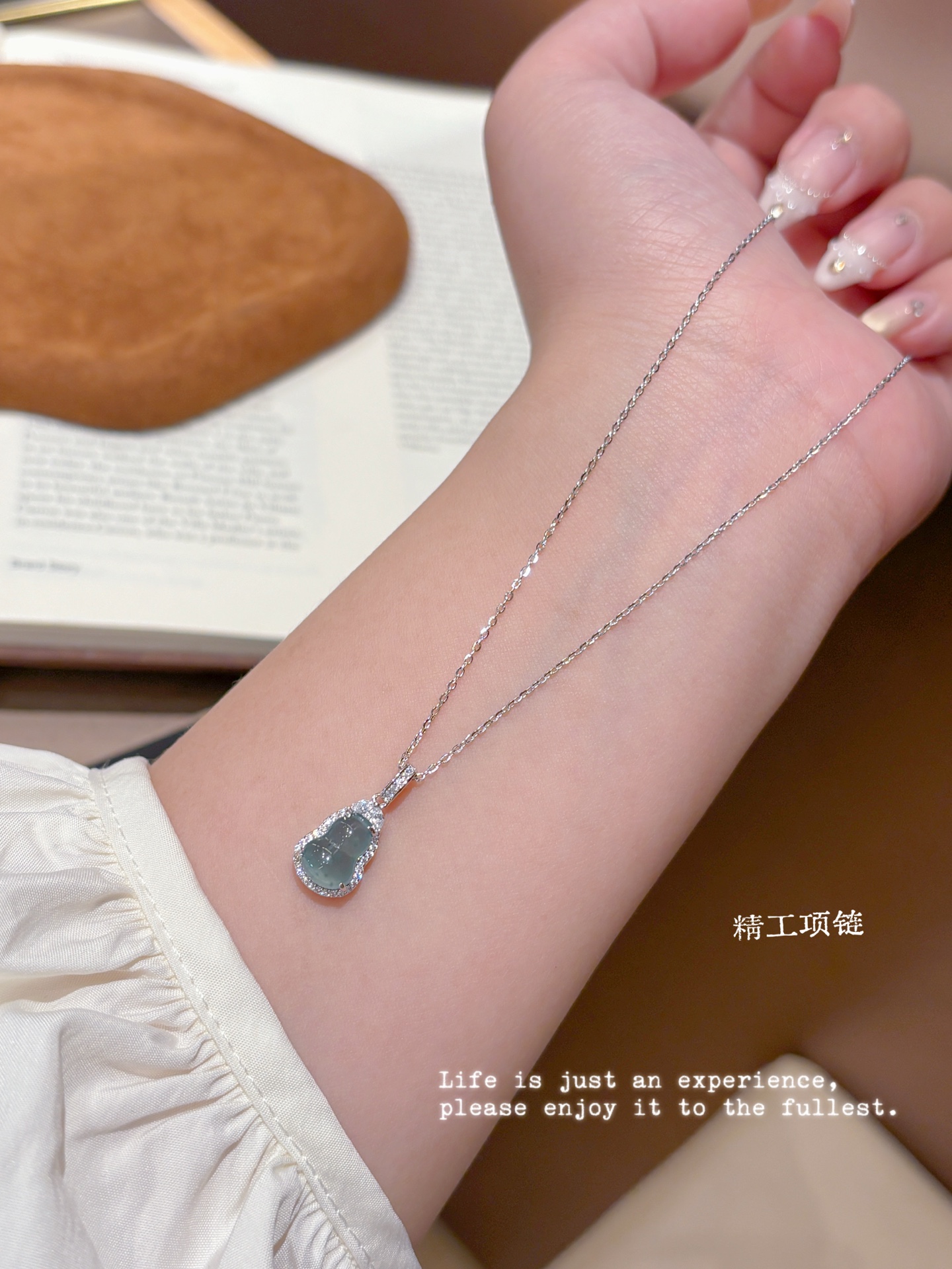 High Polish Silver Jadeite Necklace Gentle Valentine's Day Silver