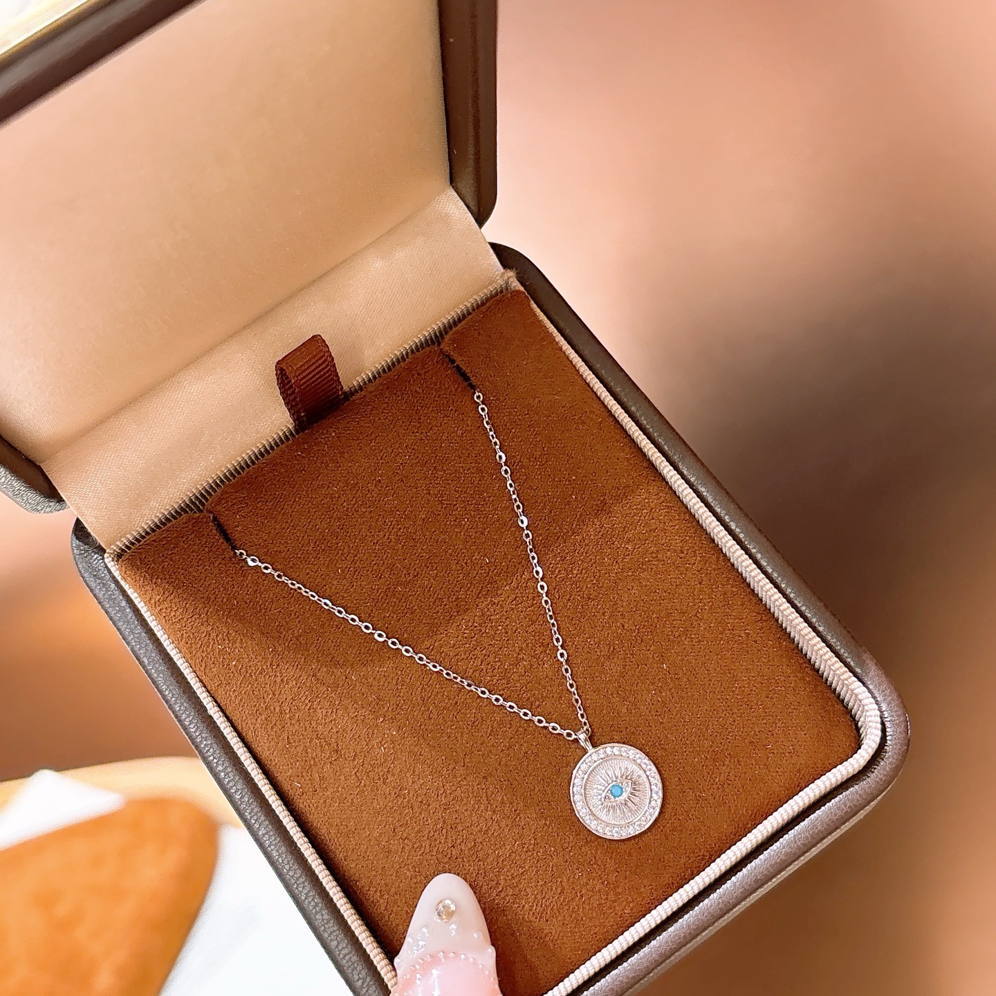 精巧ファインシルバーネックレスゴールド バレンタインデー