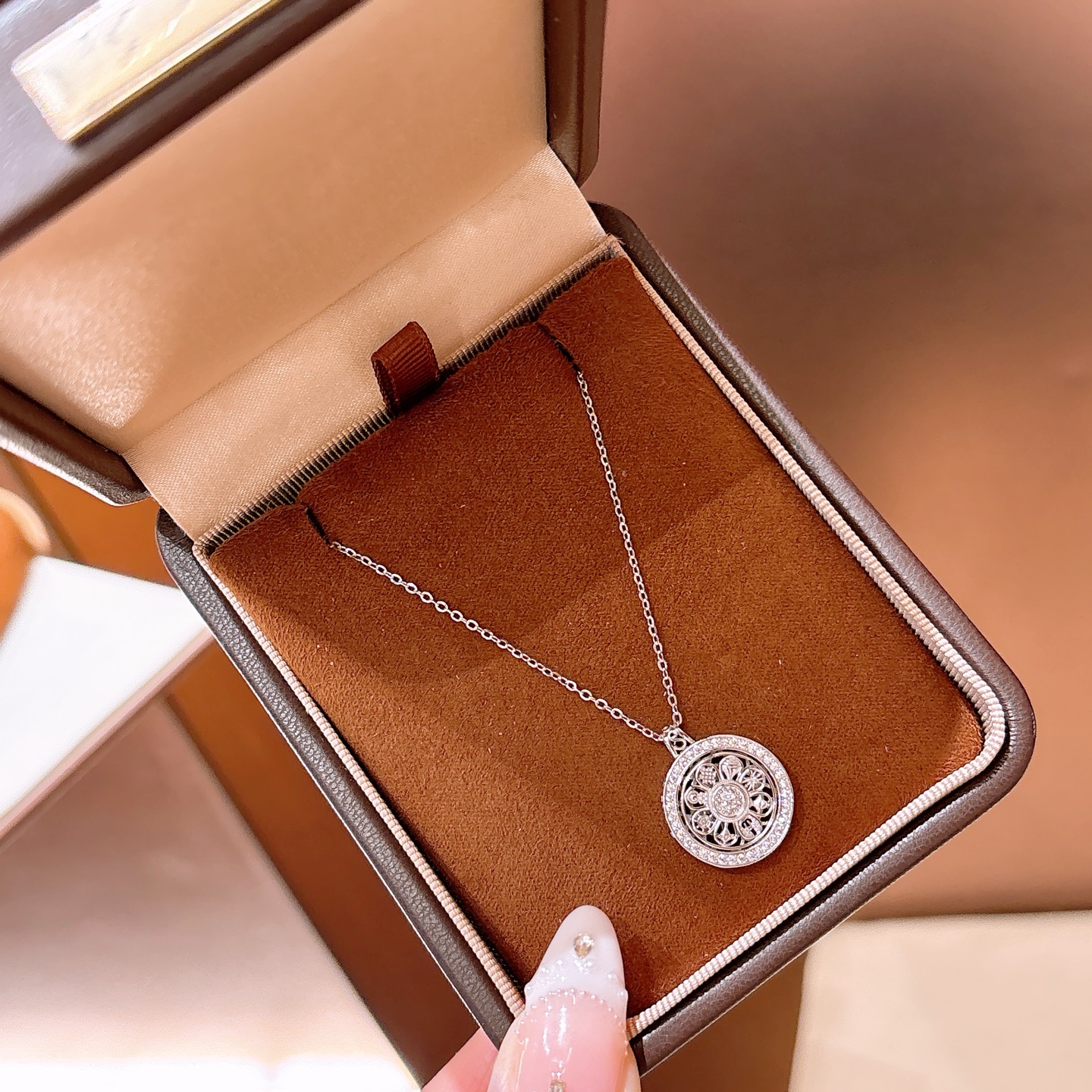 森ガールファインシルバーネックレスシルバー 日常使い