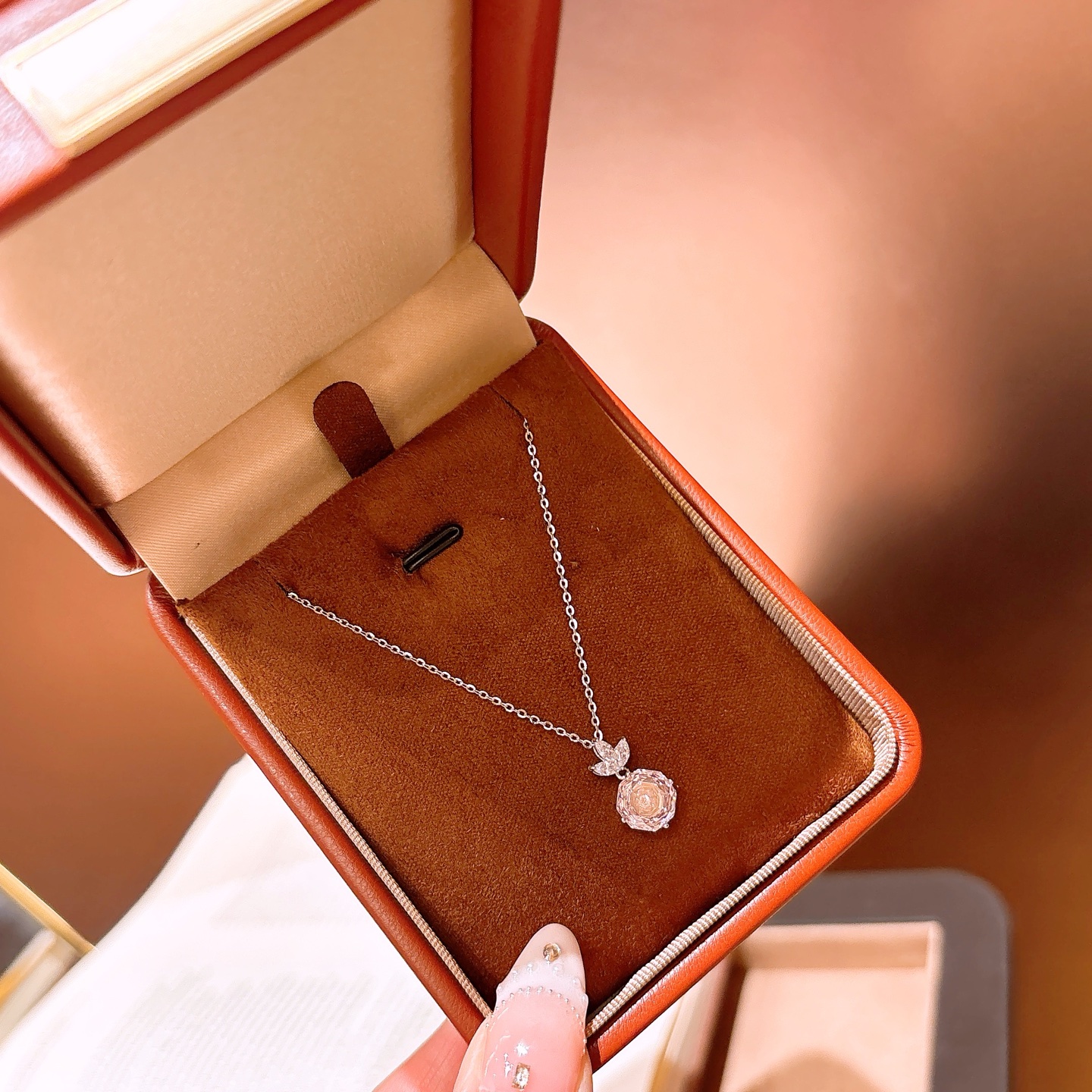 優しい純銀ネックレスシルバー 職場