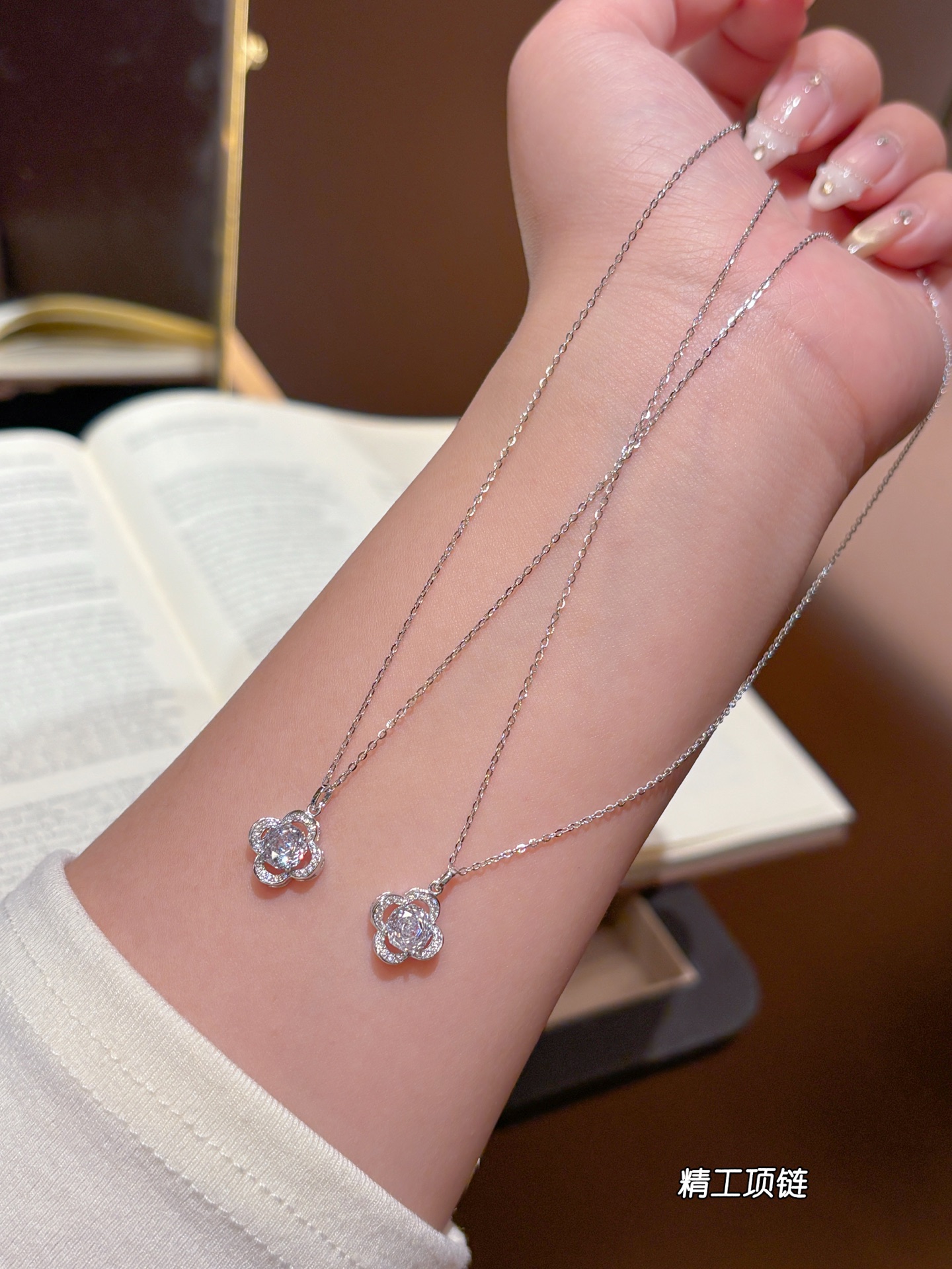 優しい高品質シルバーネックレスゴールド 日常使い