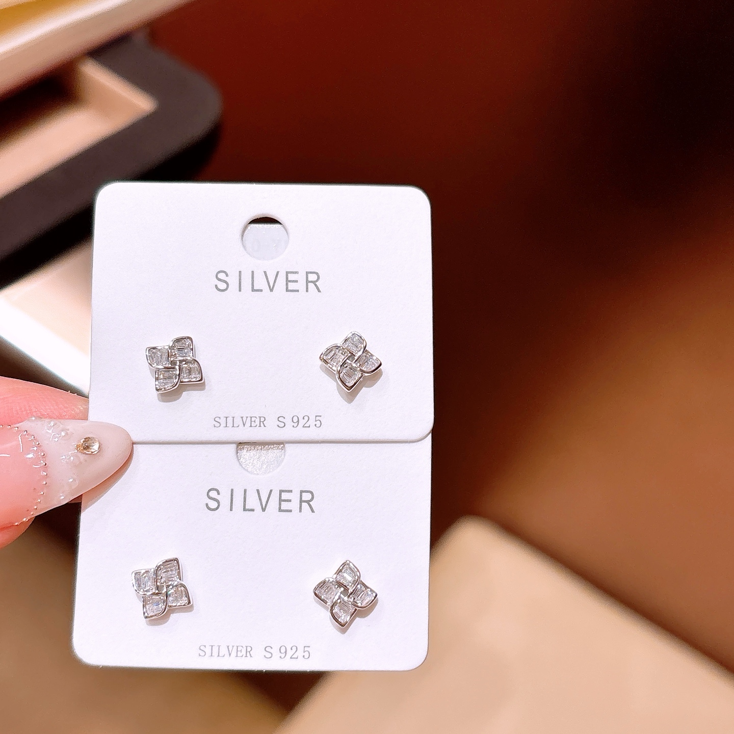 ユニーク925シルバーイヤリングゴールド 職場