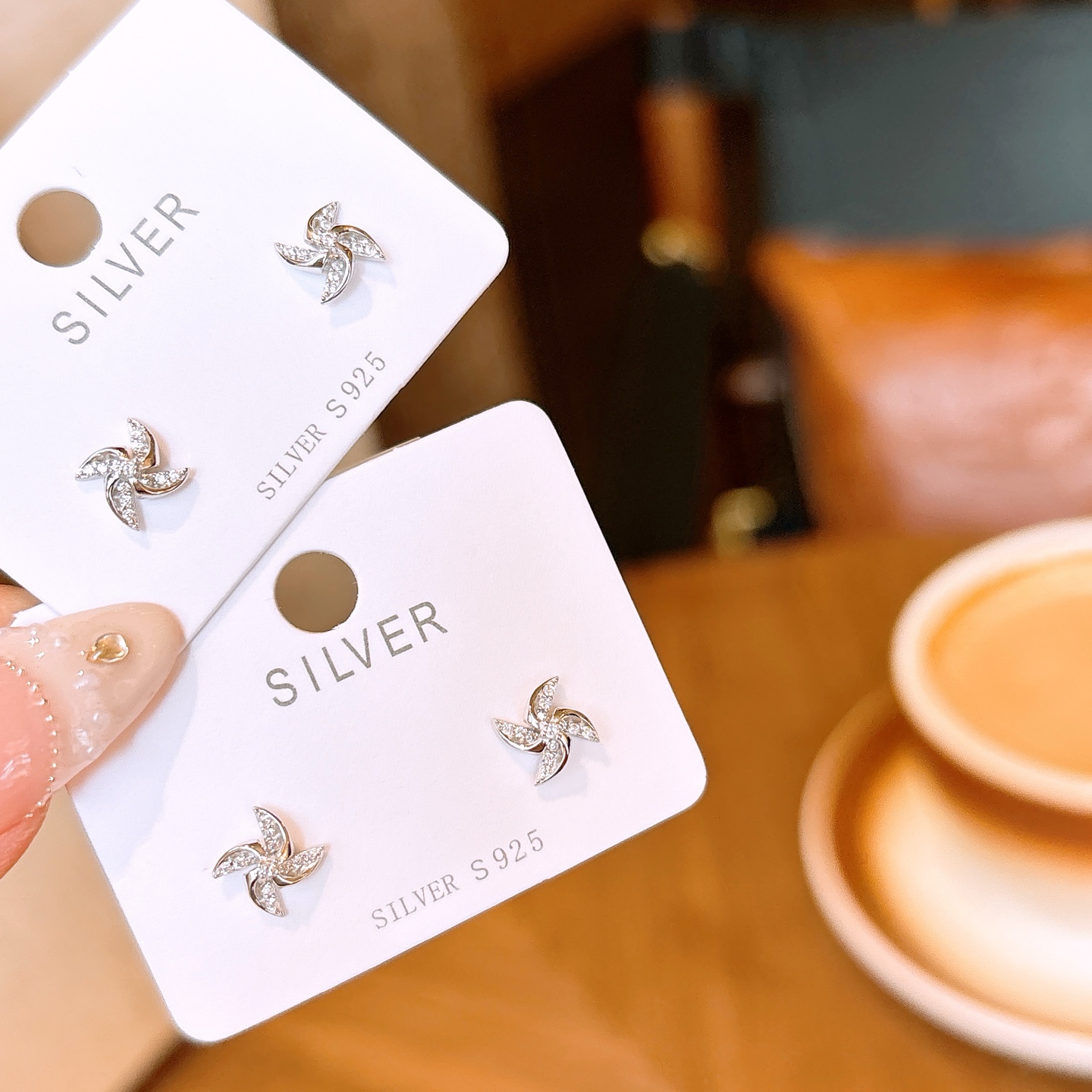 遊び心ニッケル無添加銀イヤリングゴールド 旅行