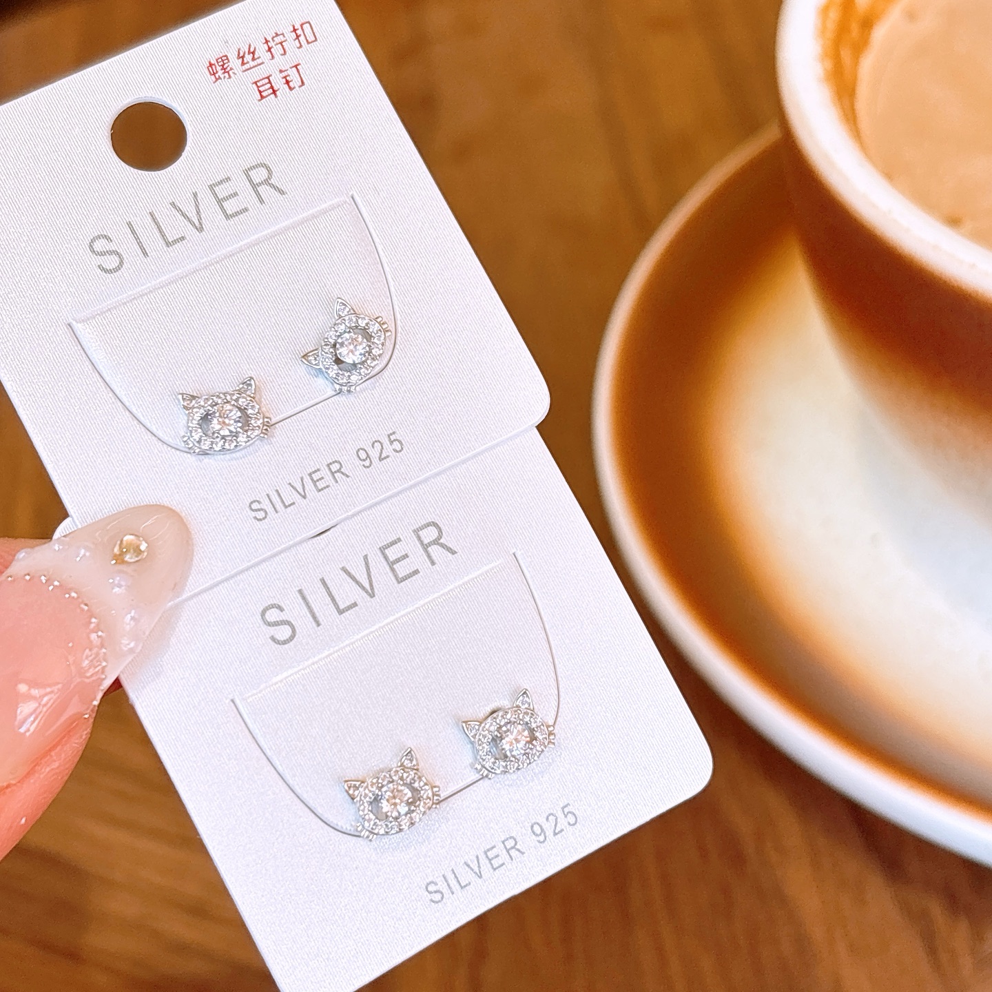 Hypoallergenic Silver Screw-back Studs Cute Valentine's Day Gold