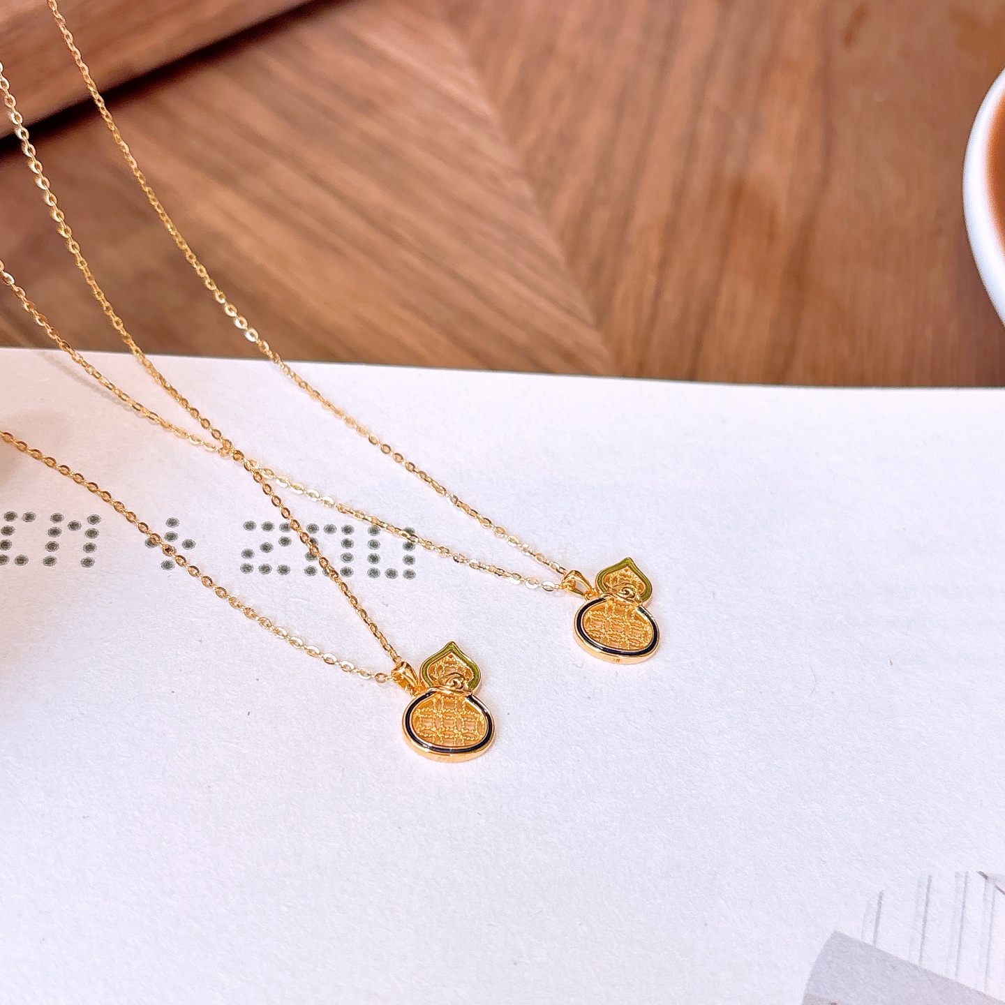 知性的925シルバーネックレスゴールド 先生の日