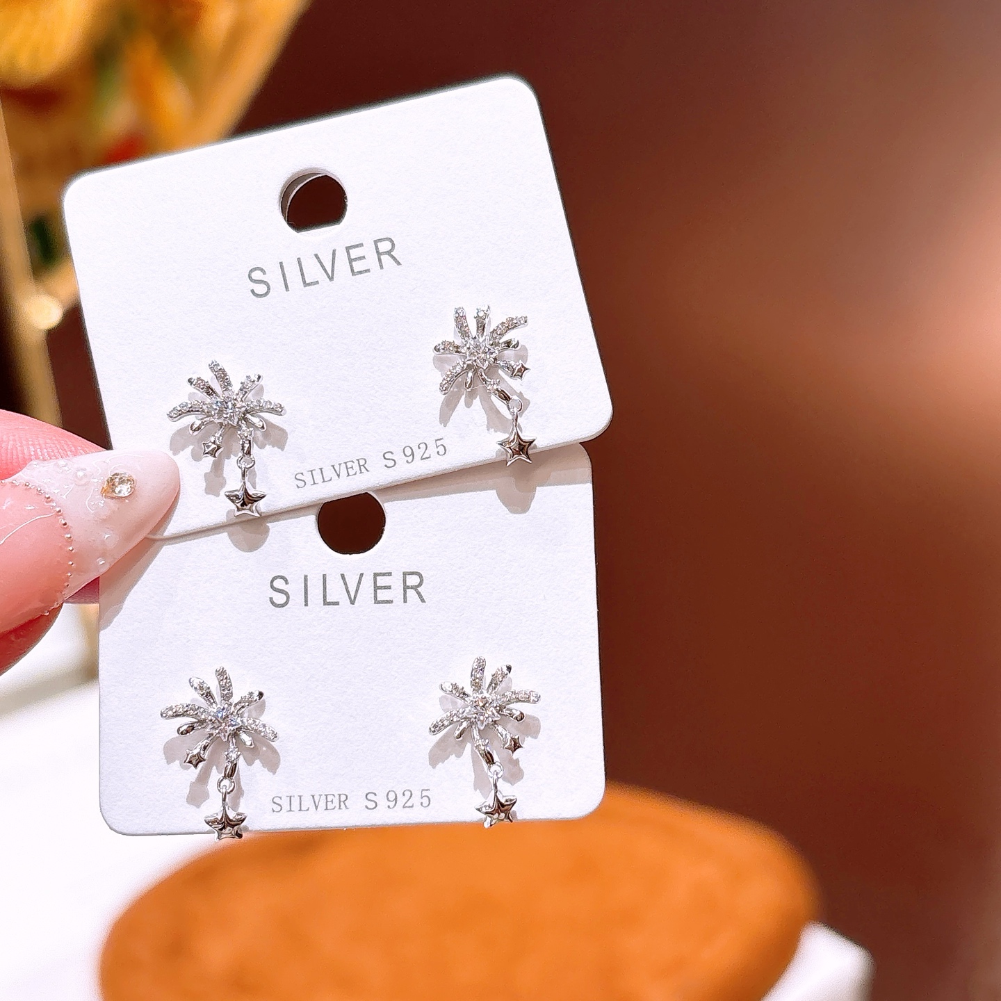 フレッシュ高品質シルバーイヤリングゴールド 春節