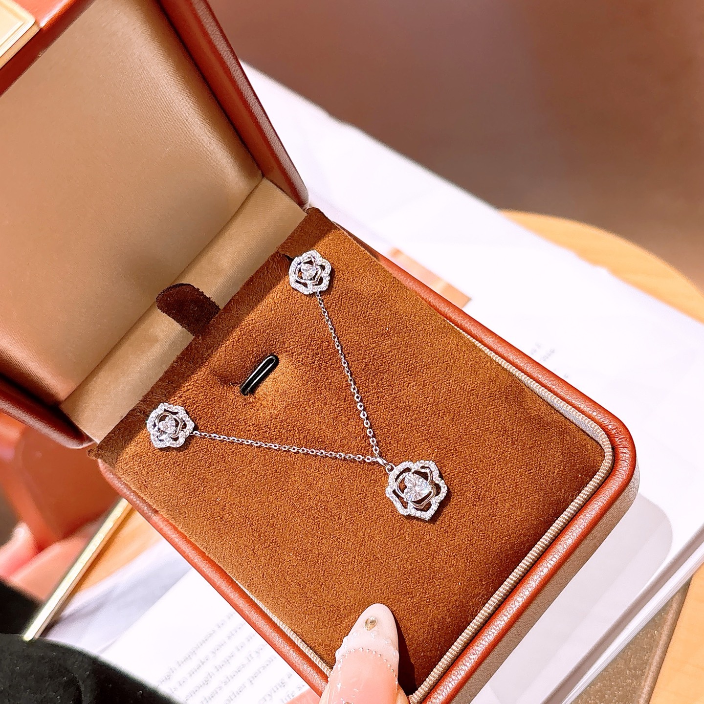 Hypoallergenic Silver Earrings & Necklace Set Forest Mother's Day