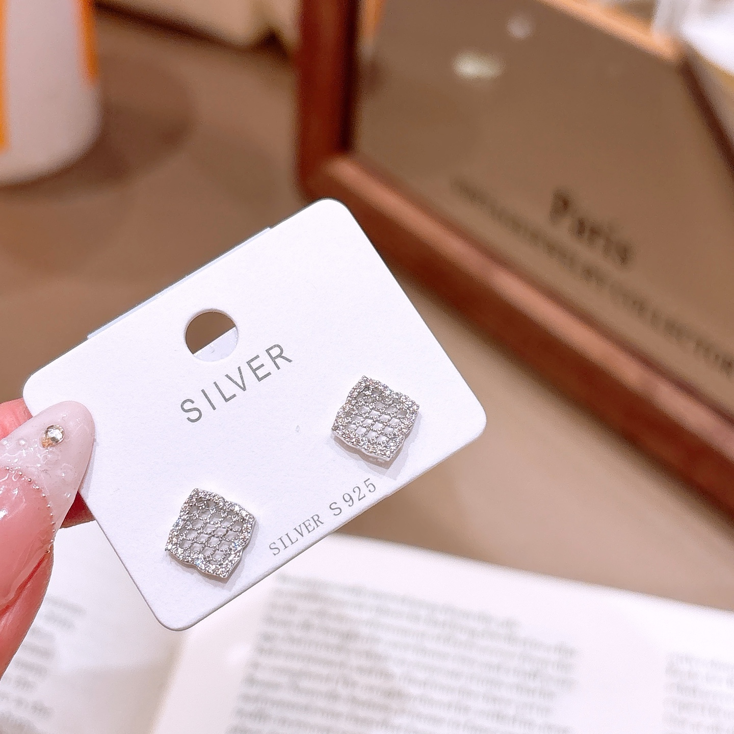 甘辛純銀イヤリングゴールド 誕生日