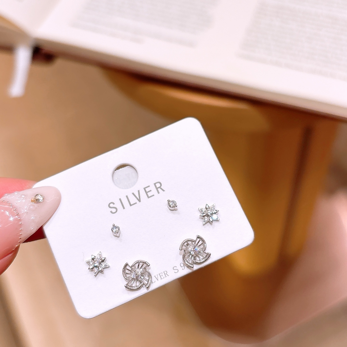 フレンチ925シルバーイヤリングゴールド 告白