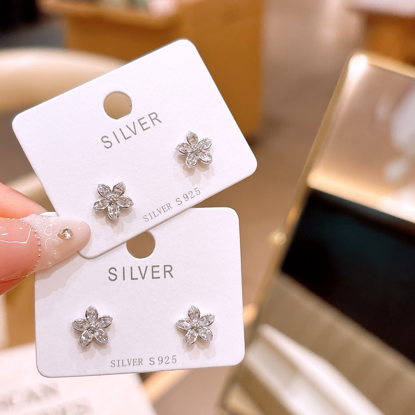 ガーリー925シルバーイヤリングゴールド バレンタインデー