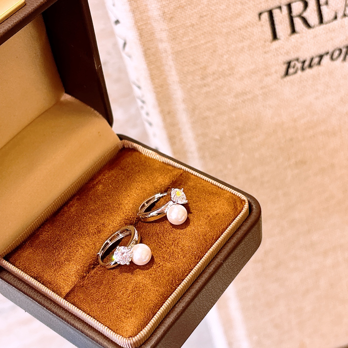 ガーリーアレルギー対応シルバーイヤーカフシルバー ギフト