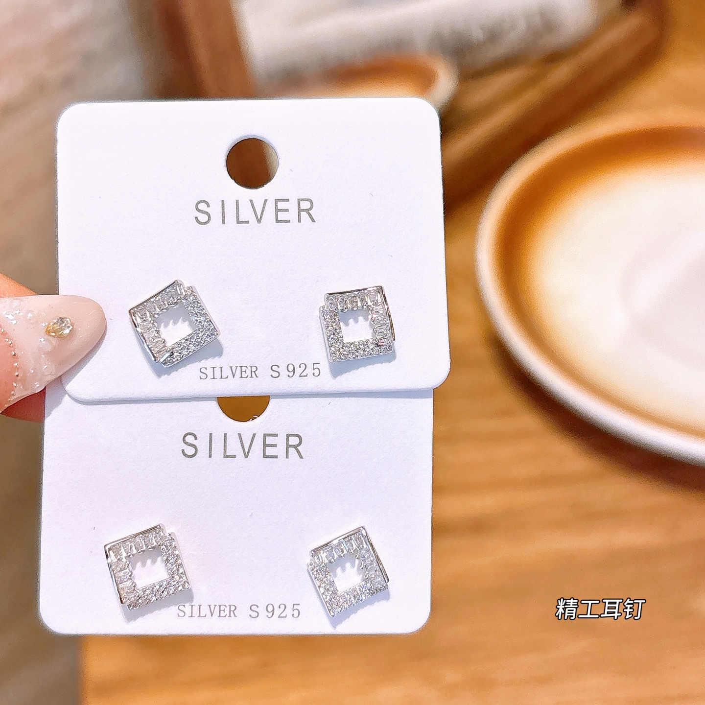 可愛いアレルギー対応シルバーイヤリングシルバー 母の日