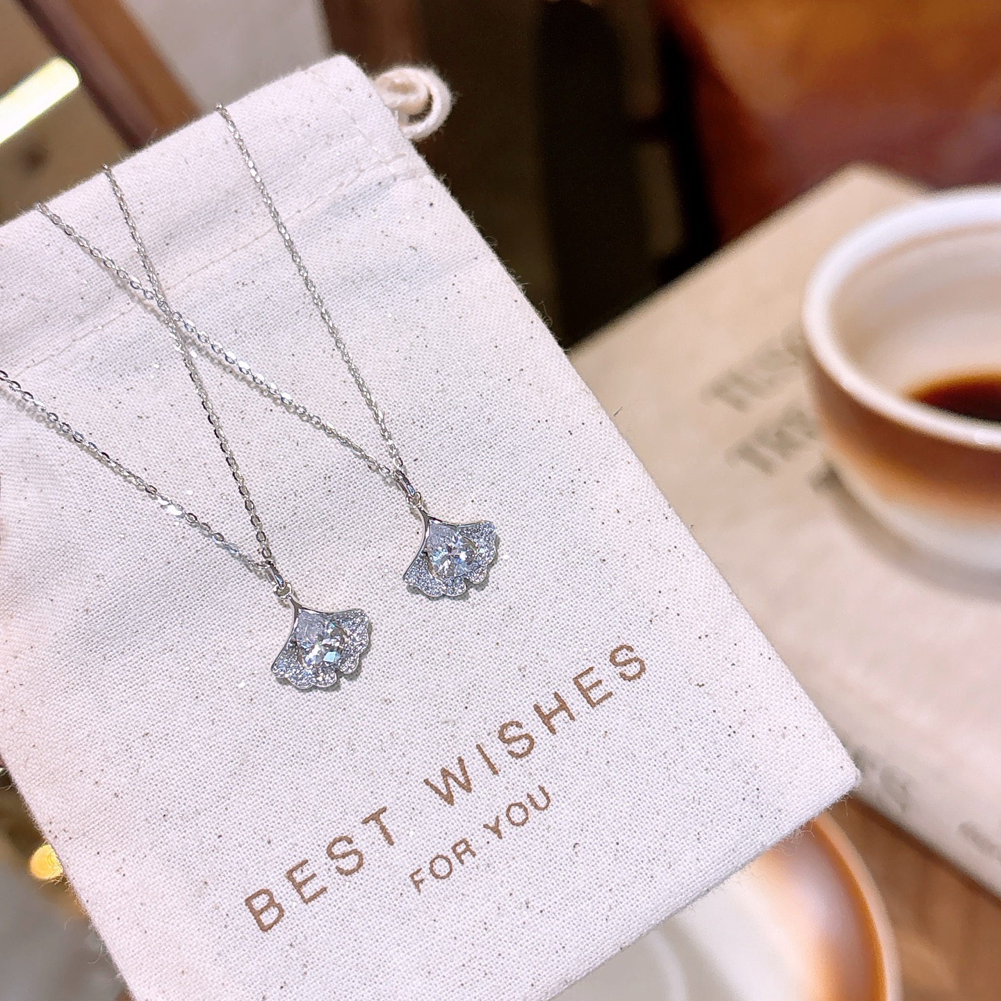 幻想的高品質シルバーネックレスゴールド ギフト