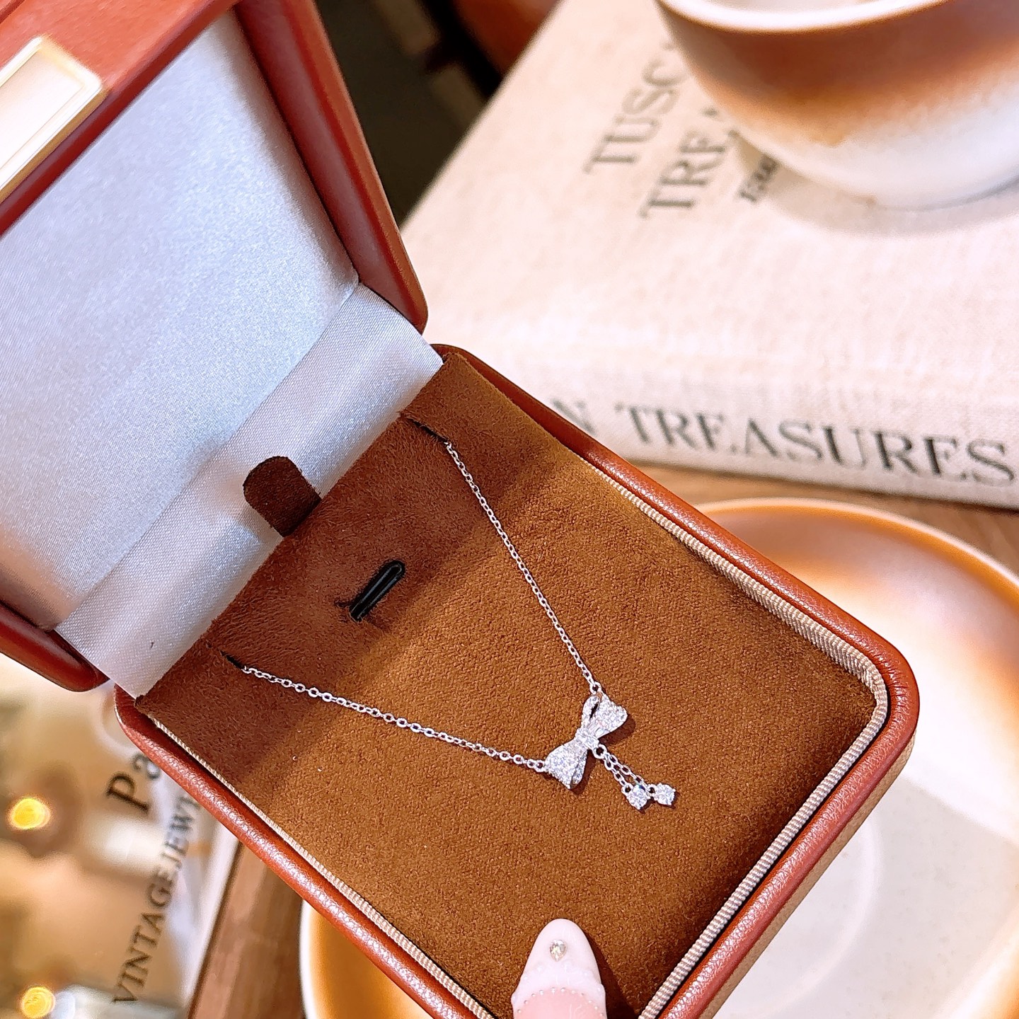 軽やかファインシルバーネックレスゴールド 日常使い