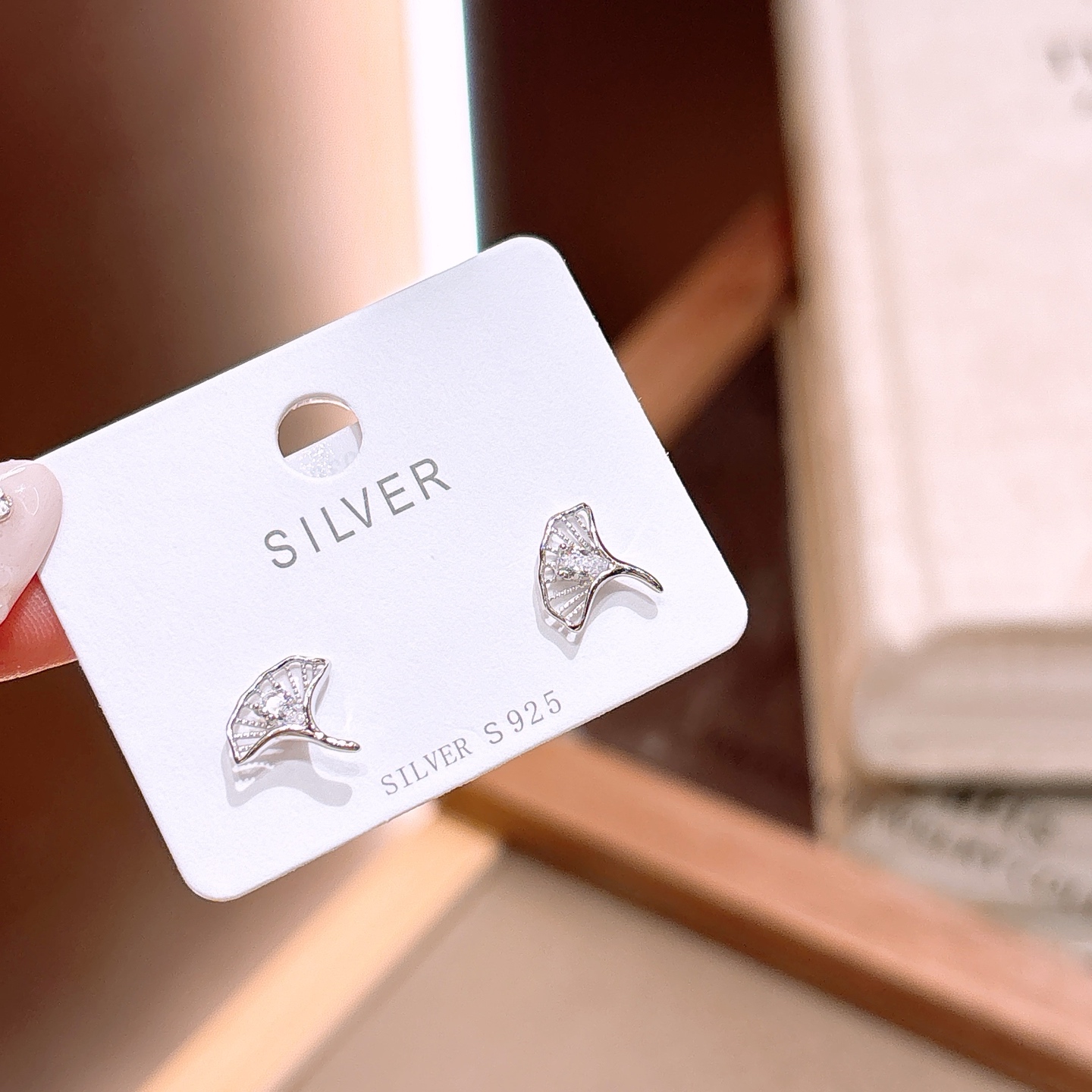 可愛いニッケル無添加銀イヤリングゴールド 告白