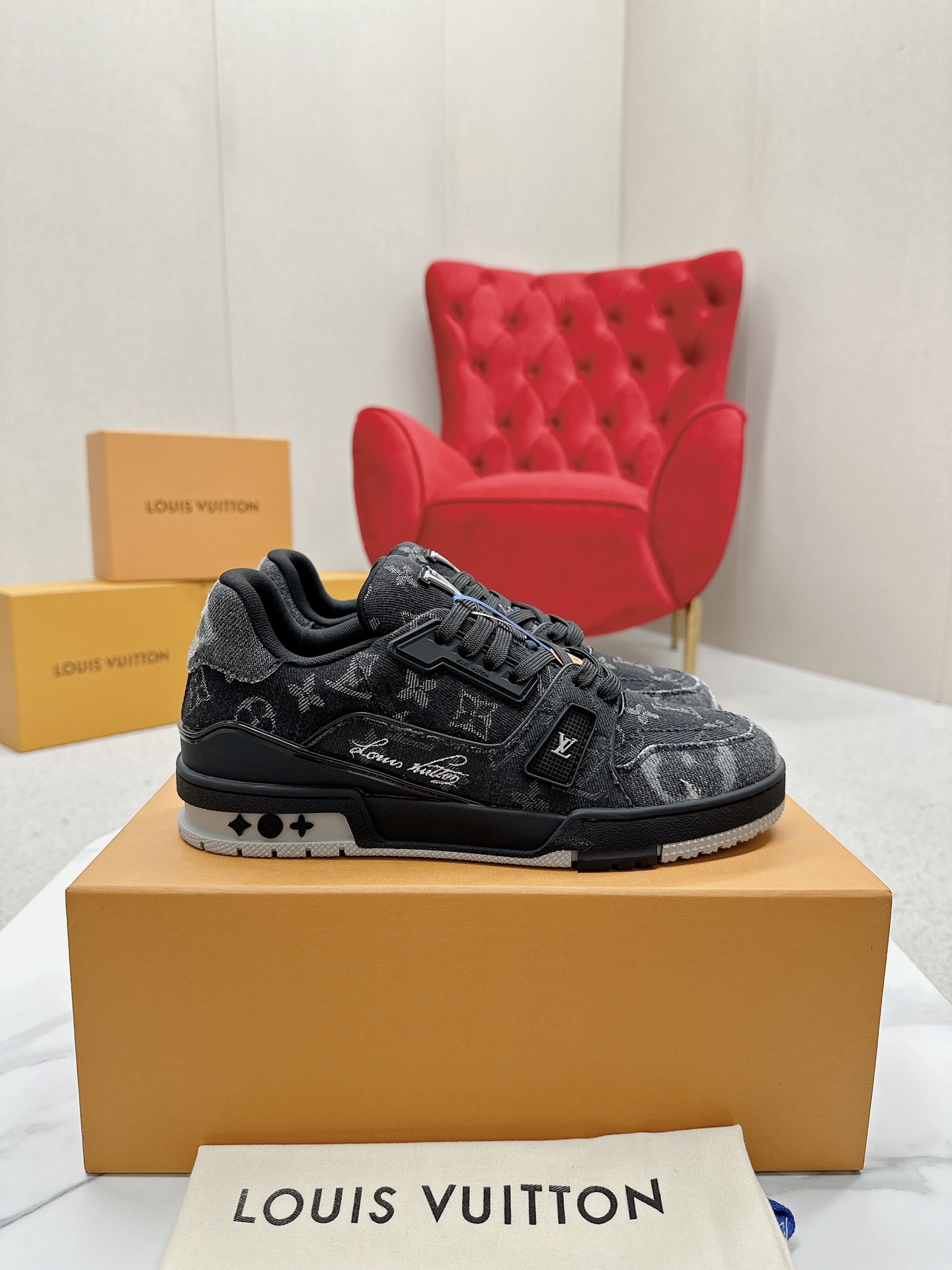 [Louis Vuitton Women