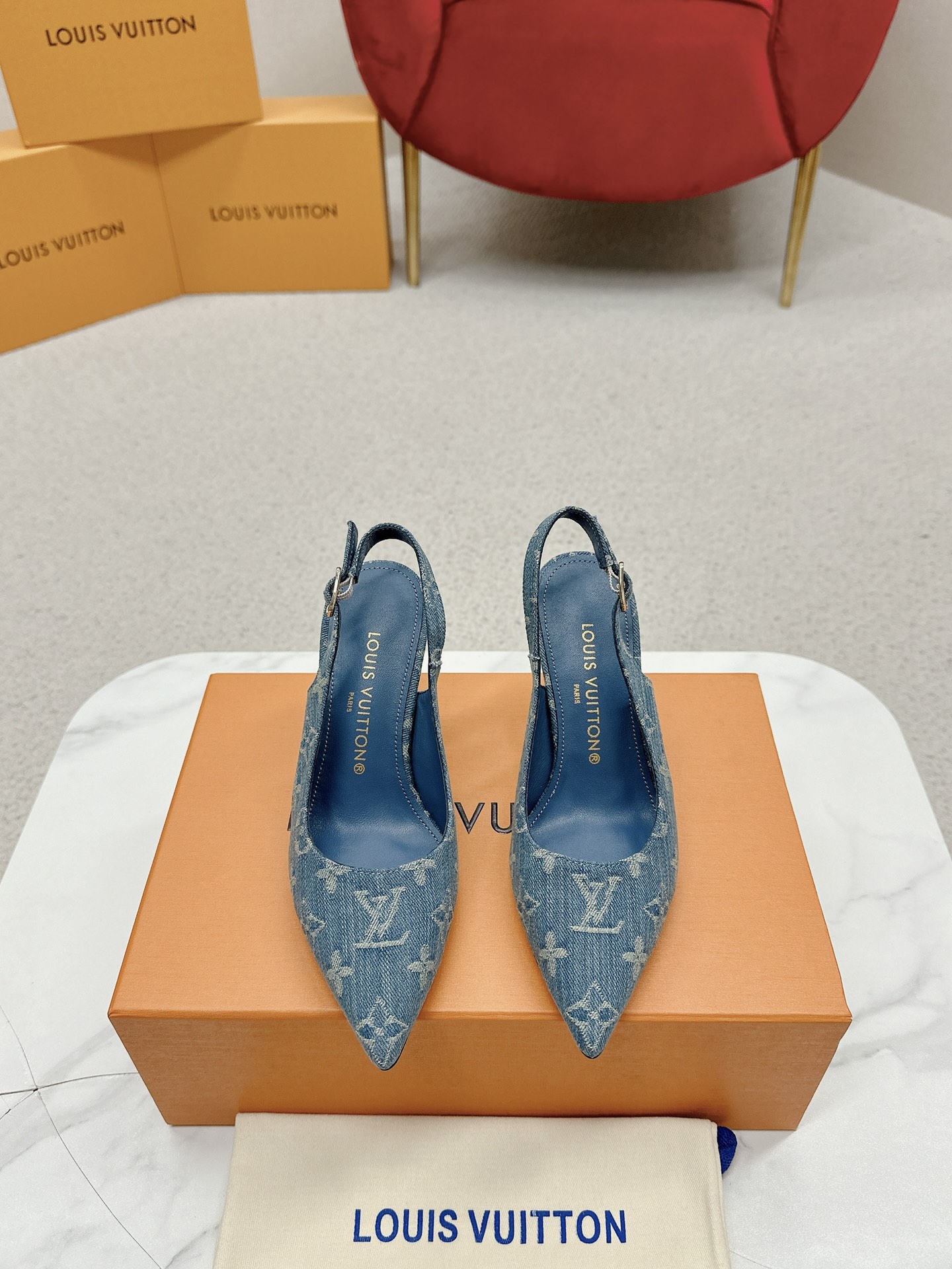 Louis Vuitton Schuhe Sandalen Rindsleder Echtleder Frühlingskollektion Vintage