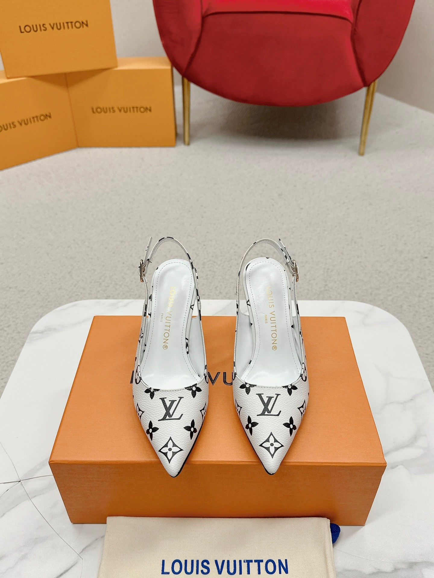 Online aus China
 Louis Vuitton Speichern
 Schuhe Sandalen Rindsleder Echtleder Frühlingskollektion Vintage