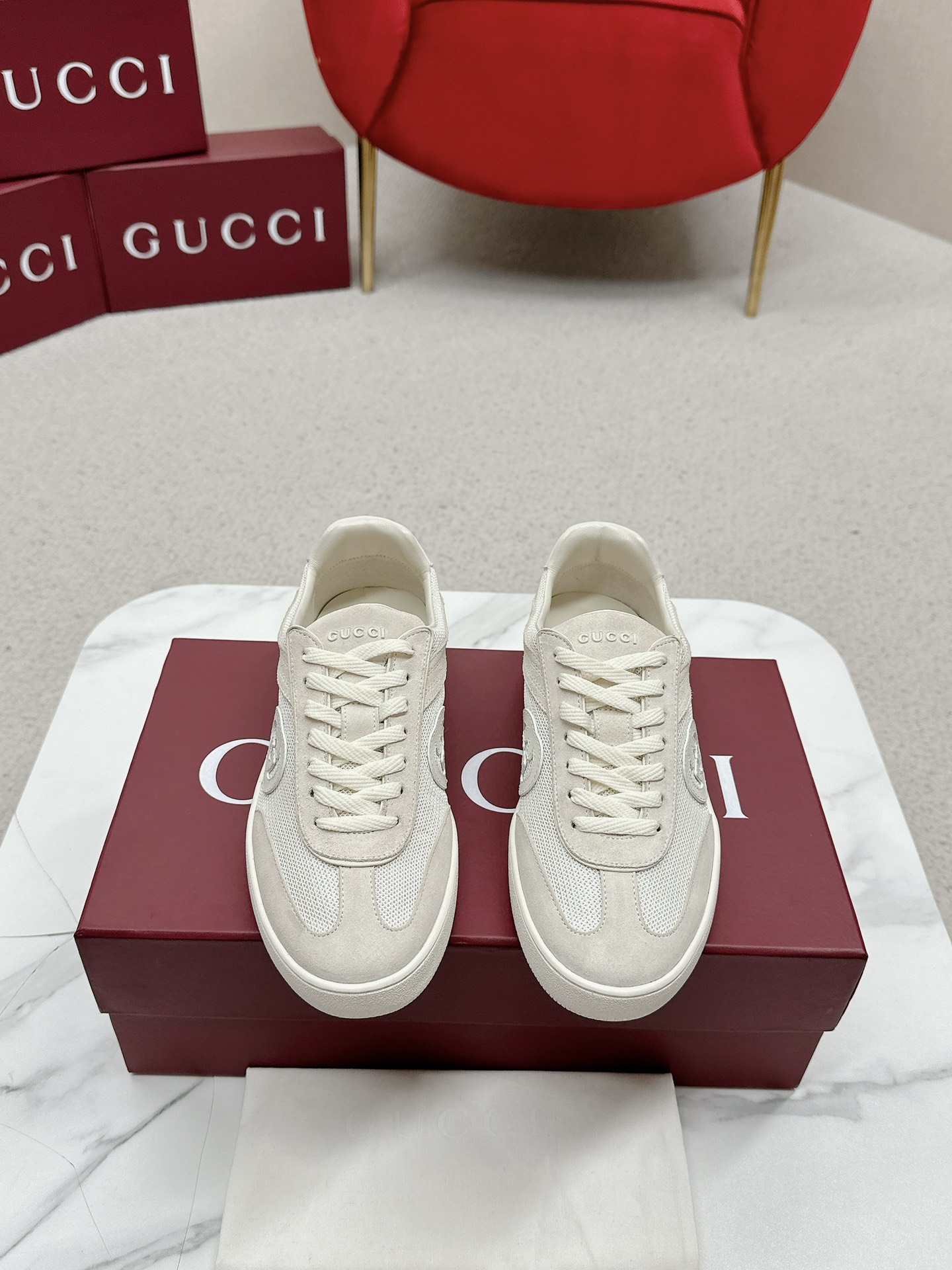 NO:594388,Women Men Gucci Latest Forrest Gump Shoes De Xun Shoes Casual Shoes Retro Fashion Simple High-end Casual Shoes Very Light and Comfortable Uppers Original Cowhide Mesh Splicing Sheepskin Lining Latest Model Original Outsole Size: Female 35-40 Male 39-44 (Female 41 Male 45 Customized Non-refundable), casual shoes/sports shoes, gucci, sneakers, cowhide, sheepskin19860909女 男 Gucci 最新款 阿甘鞋 德训鞋 休闲鞋 复古时尚 简约高级 随意搭配 上脚非常轻便舒适鞋面原版牛皮面 网面拼接 羊皮内里 最新开模原版大底码数:女35-40 男39-44（女41 男45 定制 不退换）,休闲鞋/运动鞋,gucci,sneakers,cowhide,sheepskin,Women's Shoes