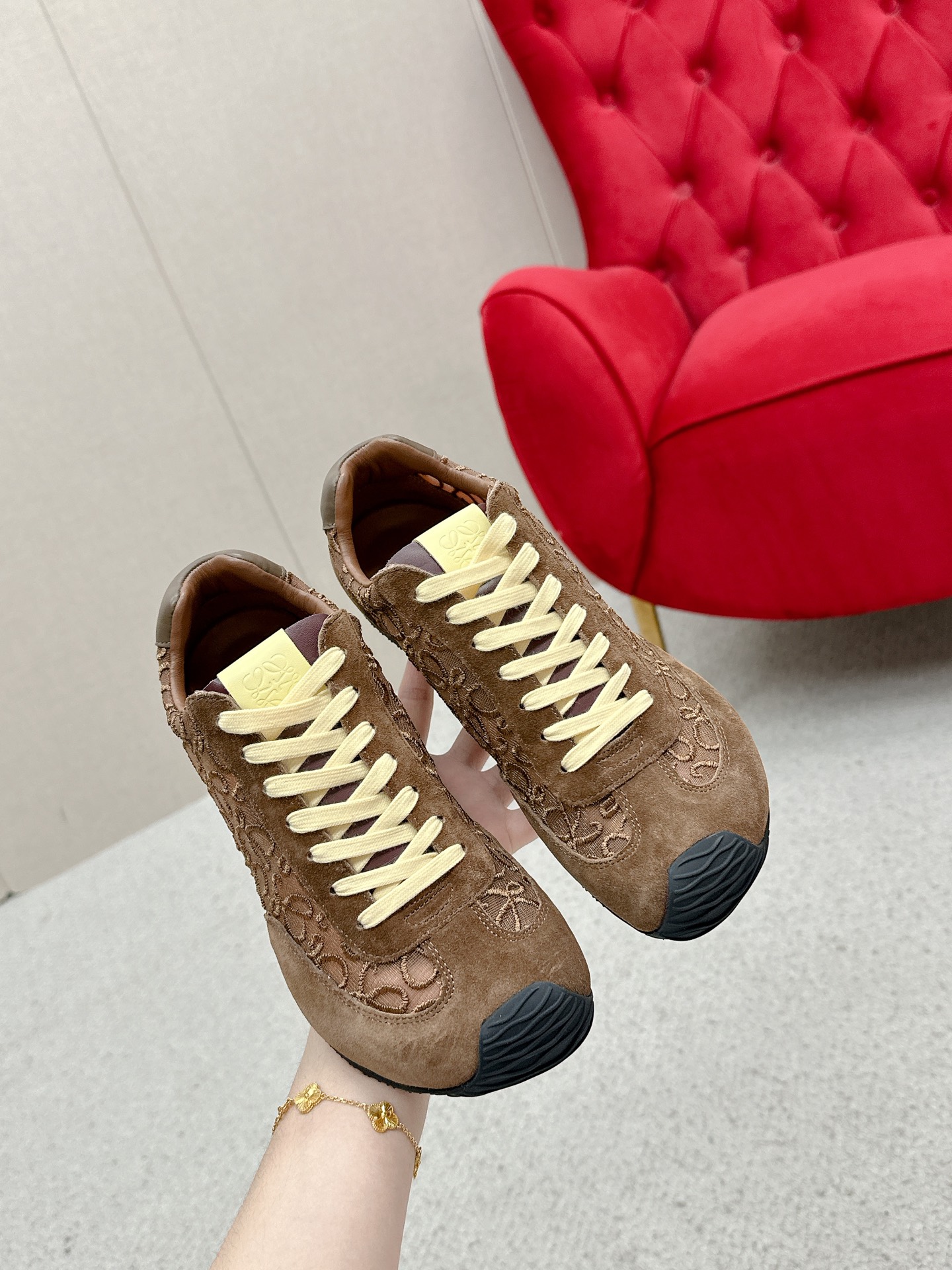 Loewe Ballet Runner 2.0 Leather Sneakers Casual Shoes For Women 6 a1745676226298 3154