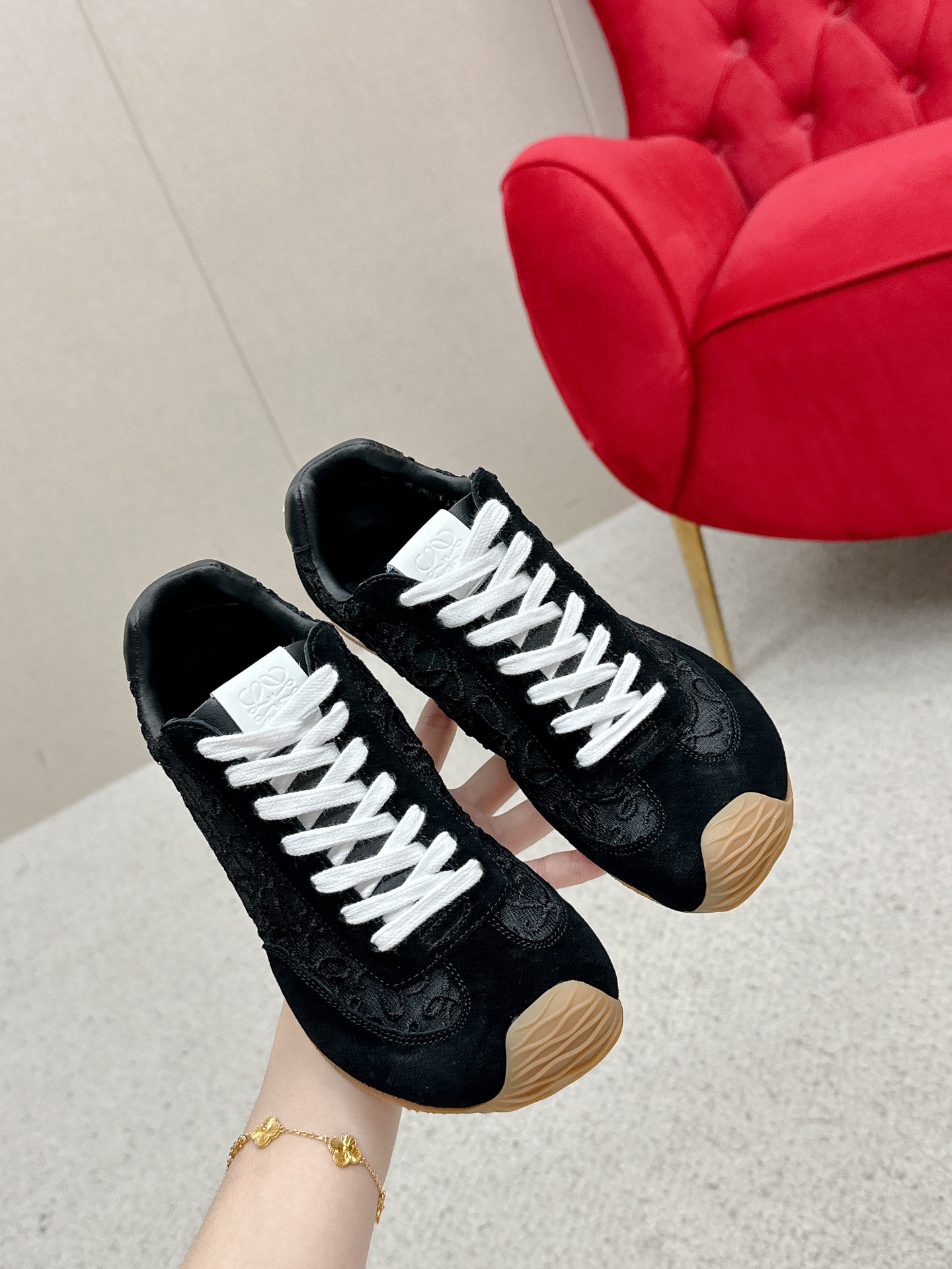 Loewe Ballet Runner 2.0 Sneakers - Stylish and Comfortable Walking Shoes 6 a1745676240523 3116