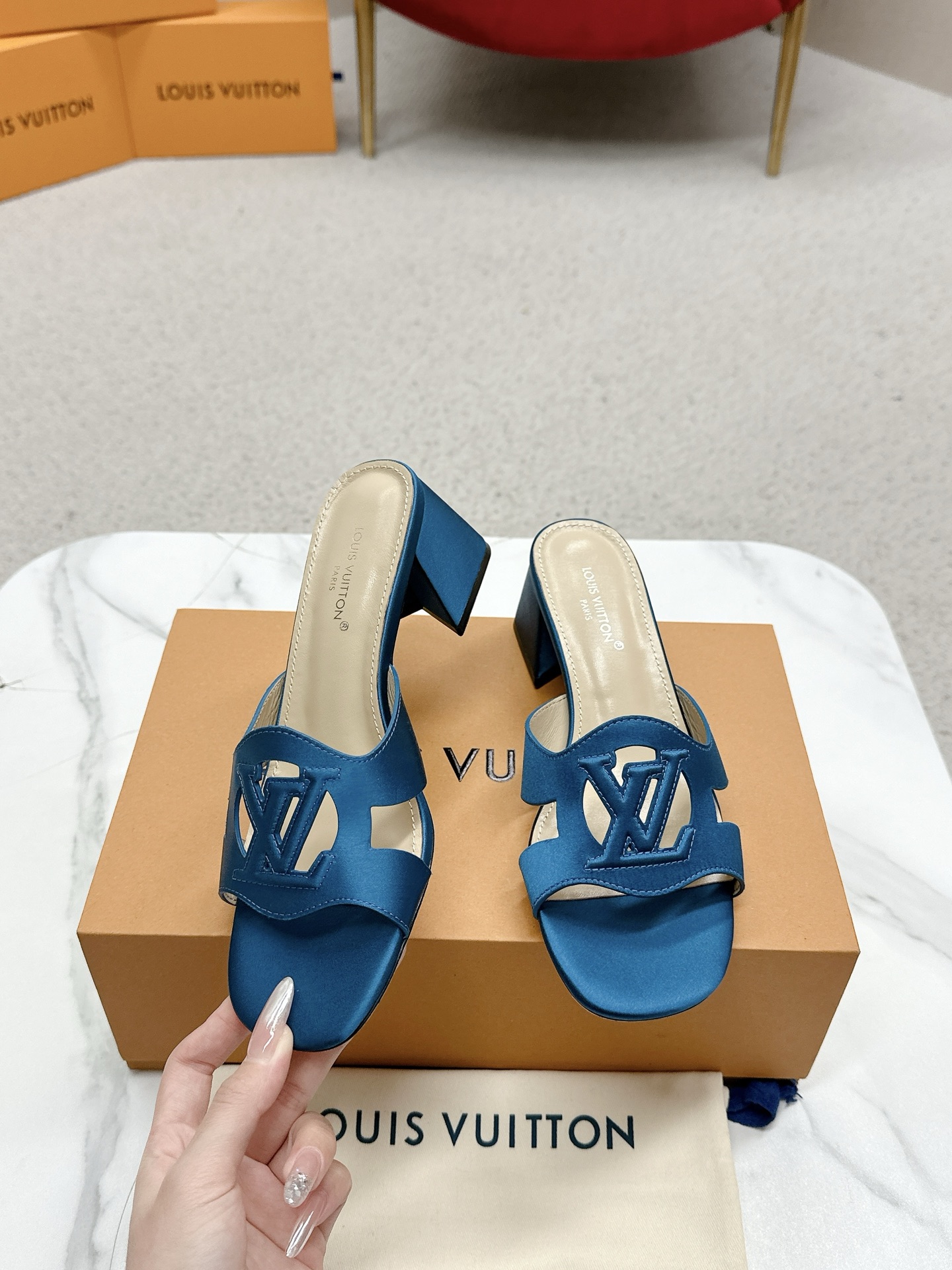 “Louis Vuitton 648Losis Heel Sandals: Top Version Review”
