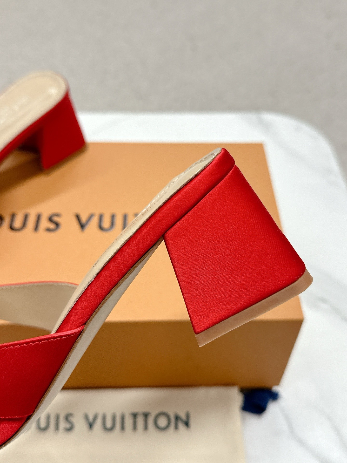 “Louis Vuitton 648Losis Top Version Heel Sandals Review” - 图片 8