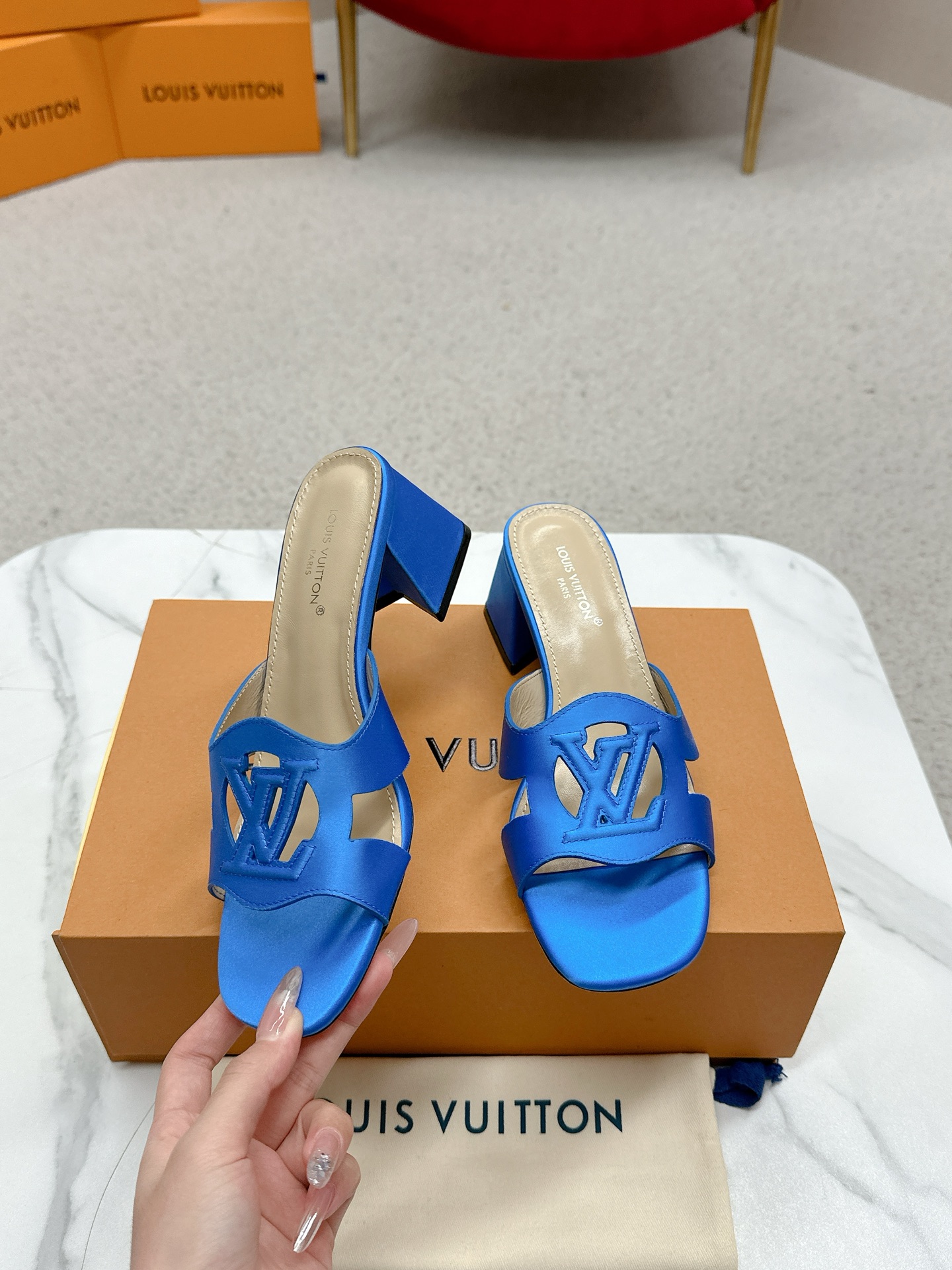 “Authentic Louis Vuitton 648 Lossis Heel Sandals: Top Version Review and Street Style Trends”