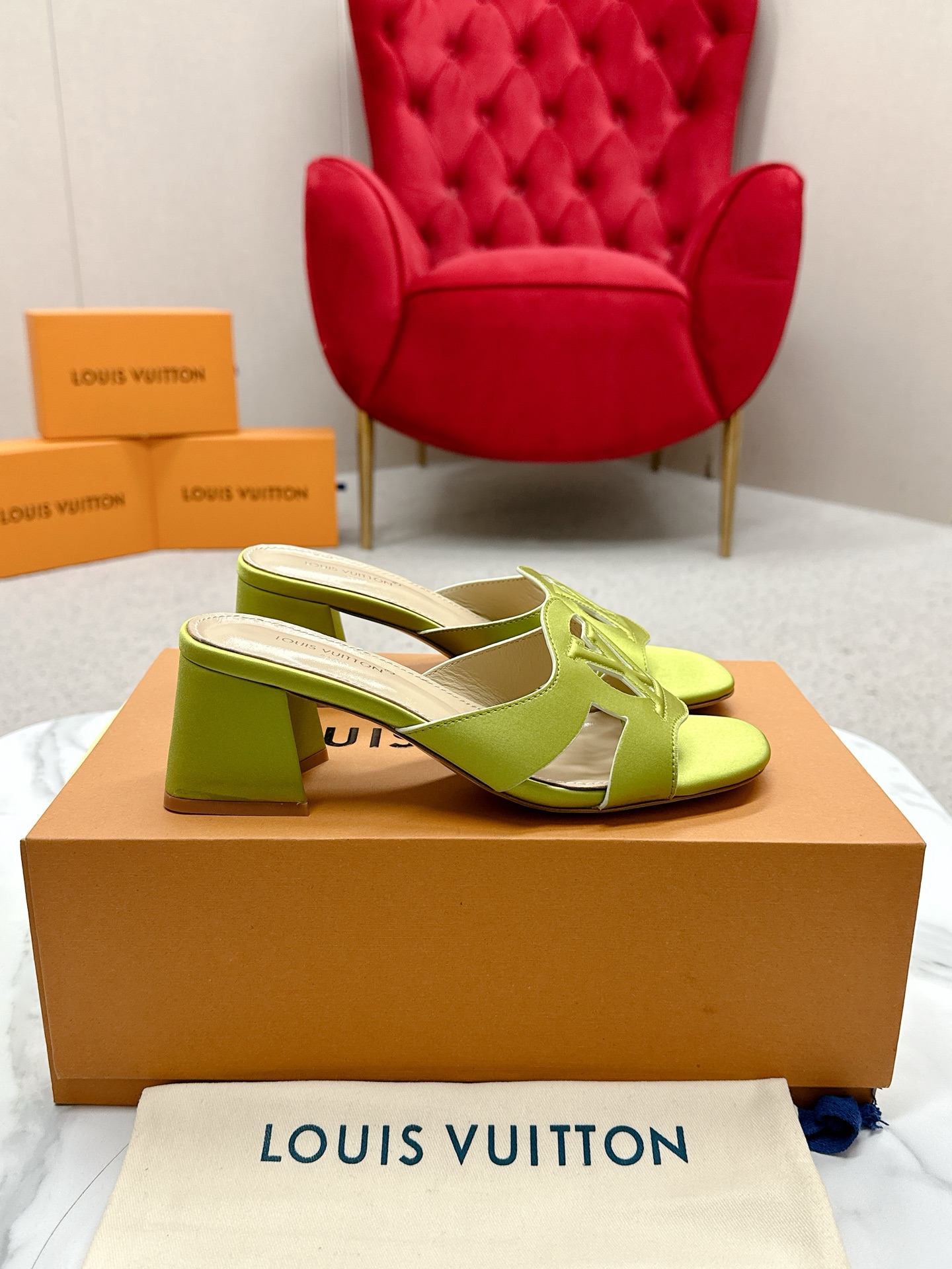 “Authentic Louis Vuitton 648 Heel Sandals: Top Version Review and Buying Guide” - 图片 3