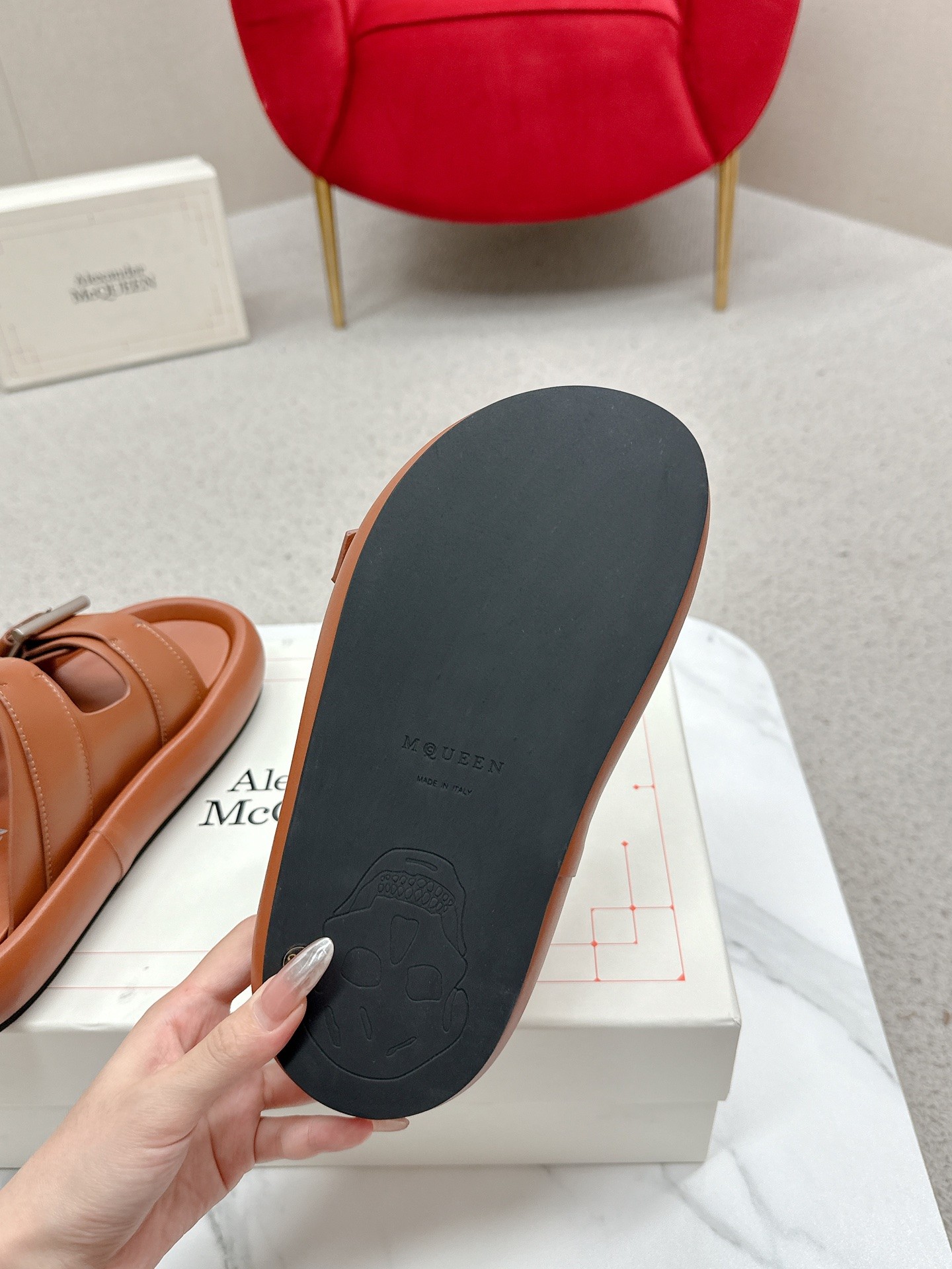 McQueen 25ss Collection: Fashionable, Comfortable, and Durable Footwear - 图片 9