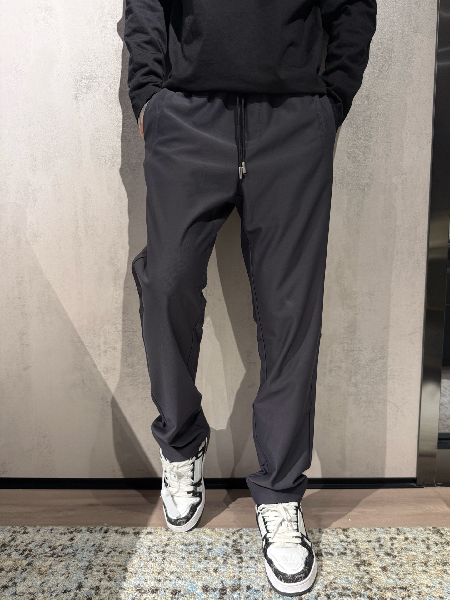 NO:541412,Lulu Le Men's Casual Pants Customized Fabric Simple and Basic Style Not Picky Color Black Gray Number of Size M-3XL, Alexander Wang19860909Lulu Le露露男士休闲裤 定制面料面料 简单基础百搭款 不挑人 颜色黑色 灰色 码数M-3XL,,alexander wang,Men's clothing