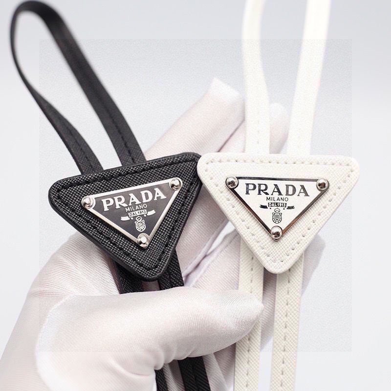配全套包装PRADA普拉达爆款百搭P家领带时髦精人手必备的一条搭配神器