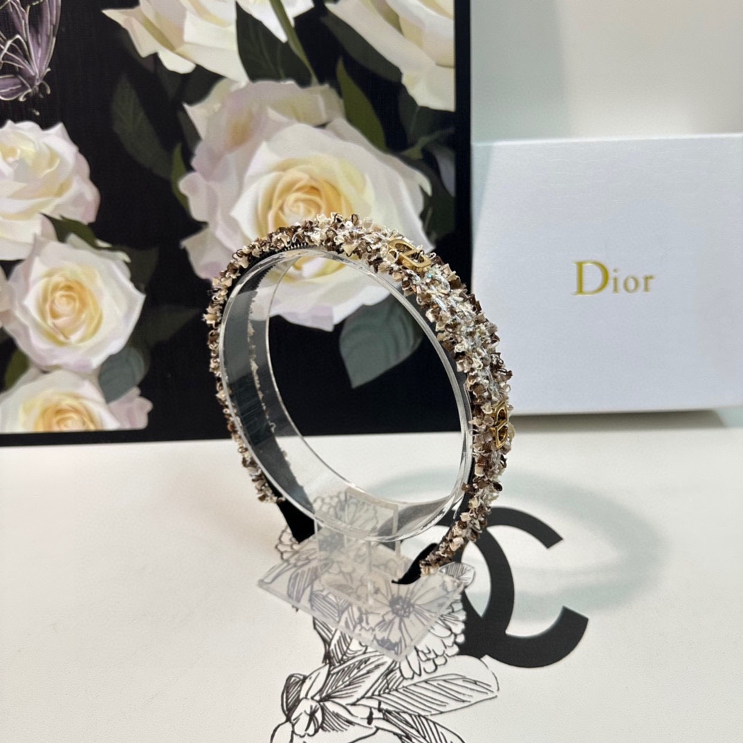 NO:275681,Specially equipped with counter packaging DIOR (Dio) latest enamel hairbands, purchased by fairies, special materials, no head, salt or sweet~ hairpins, hairpins, dior, dior, hairpins19860909特 配专柜包装 DIOR（迪奥）最新珐琅发箍 小仙女入手 特殊材质 不嘞头 可盐可甜～发夹,发夹,dior,dior,hairpins,accessory
