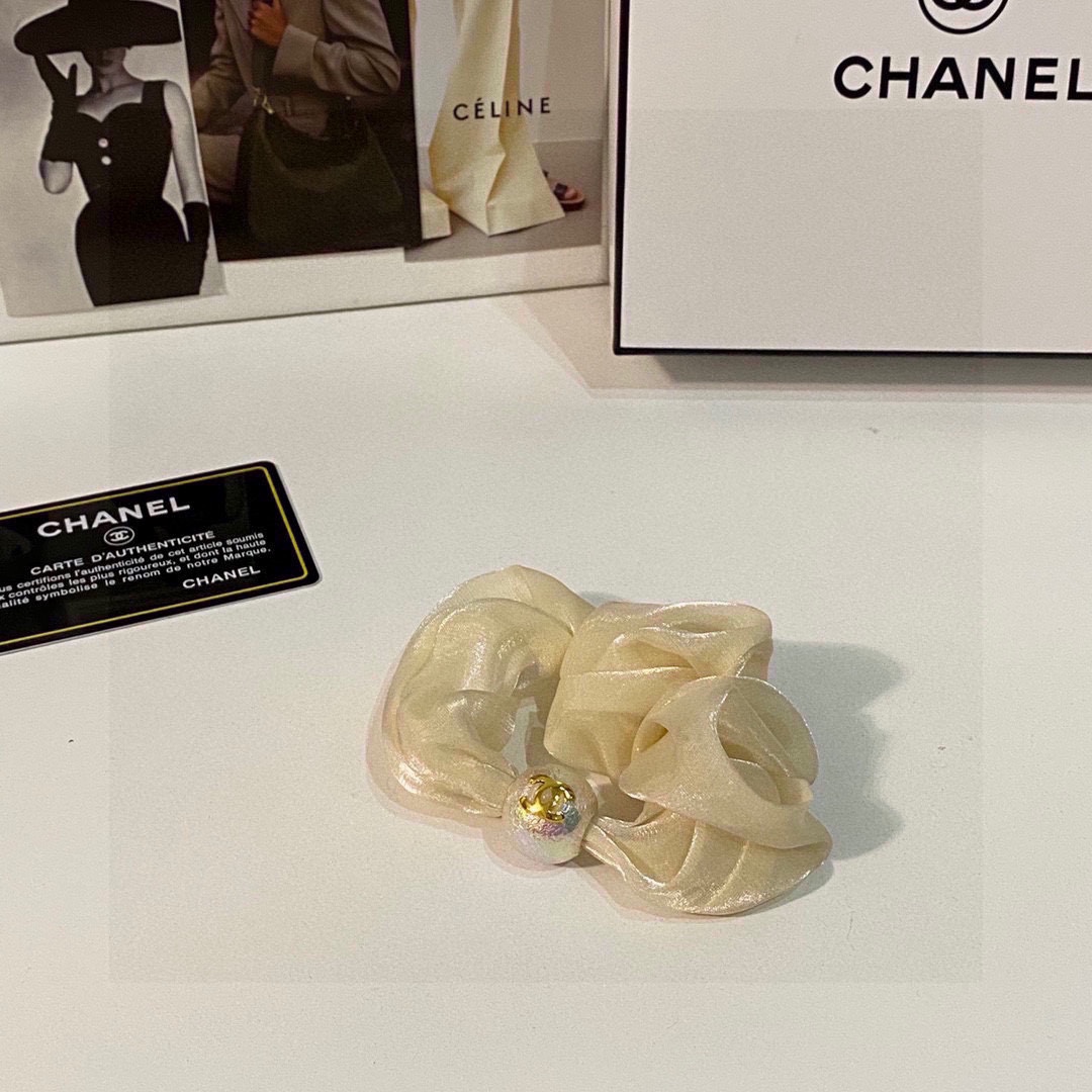 NO:276246,Special (single) with full packaging Chanel (Chanel) popular small-flavored hair ring, special counter model shipped, it looks very high-end, super versatile, you must keep your own hairpins, hairpins, chanel, chanel, hairpins19860909特（单个）配全套包装 Chanel（香奈儿）爆款小香风发圈,专柜款出货 一看就特别高档 超级百搭 必须自留发夹,发夹,chanel,chanel,hairpins,accessory